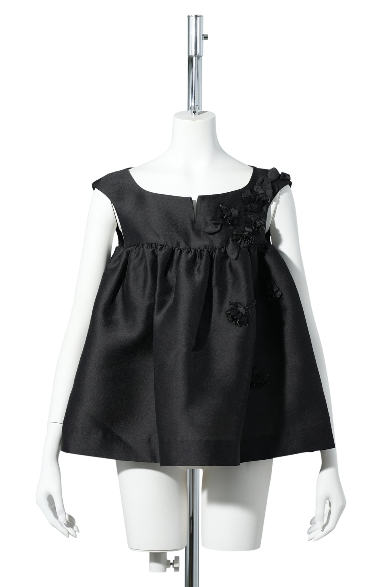 NOTCHED FLUFFY SLEEVELESS TOP / BLACK