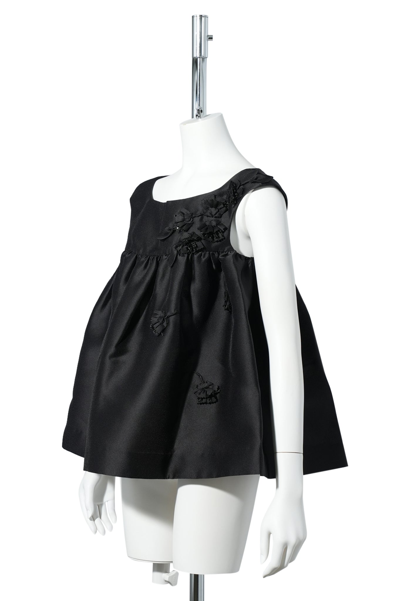 NOTCHED FLUFFY SLEEVELESS TOP / BLACK