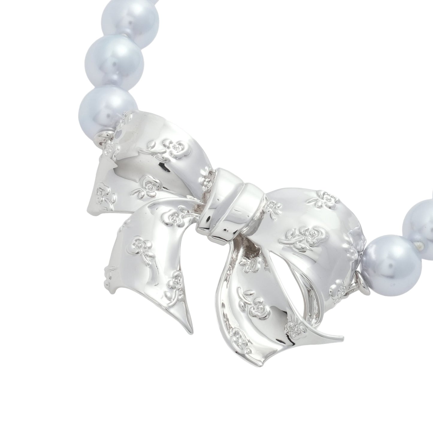 SHUSHU/TONG x YVMIN EMBOSSED FLORAL BOW PEARL NECKLACE / SILVER