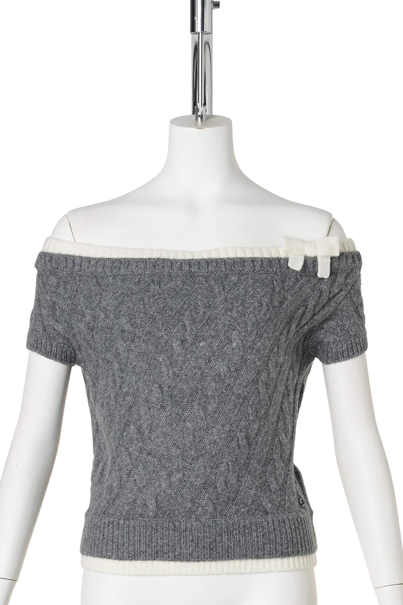 BOW OFF-SHOULDER KNIT CROP TOP / GREY