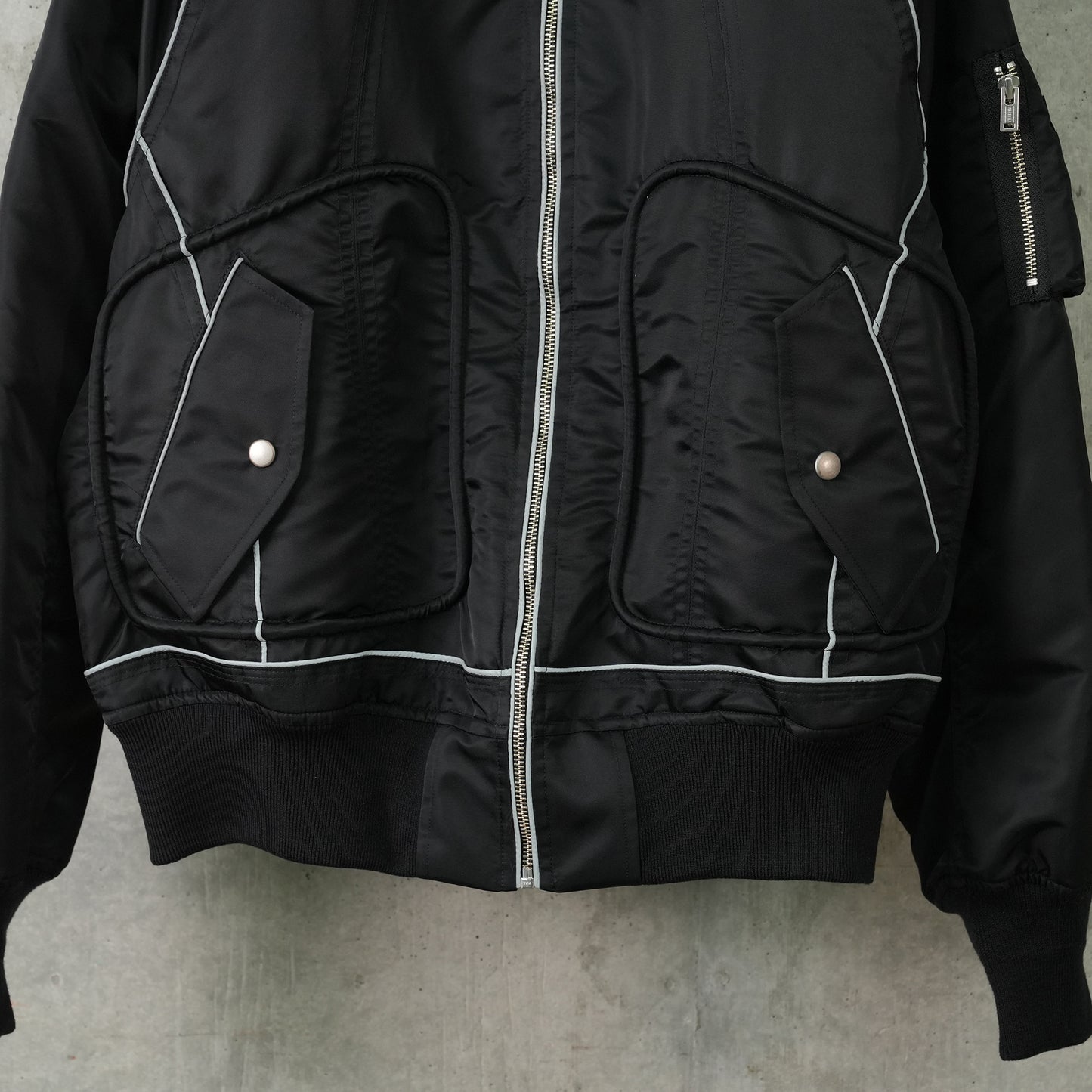 PIPING BOMBER JACKET / BLACK