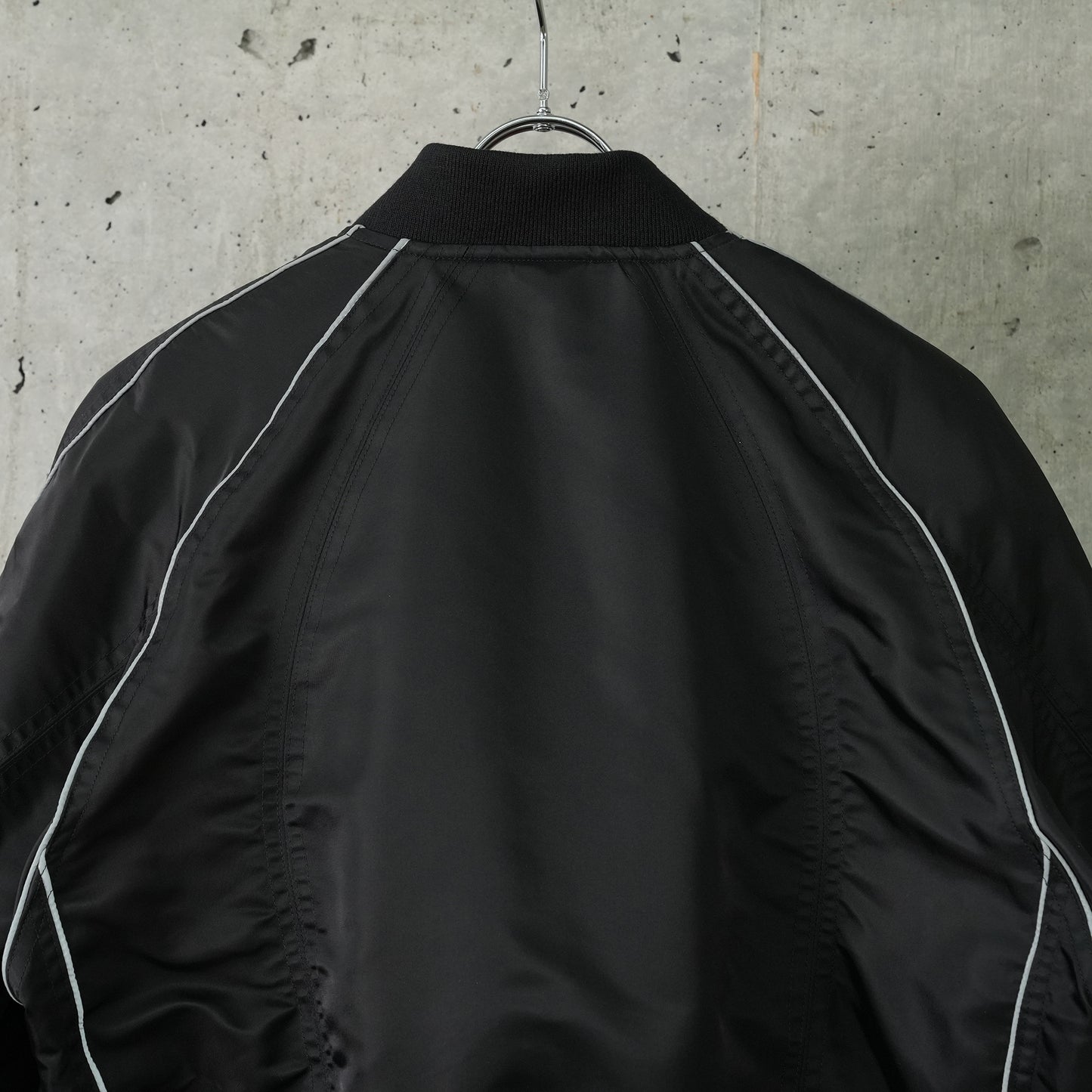 PIPING BOMBER JACKET / BLACK