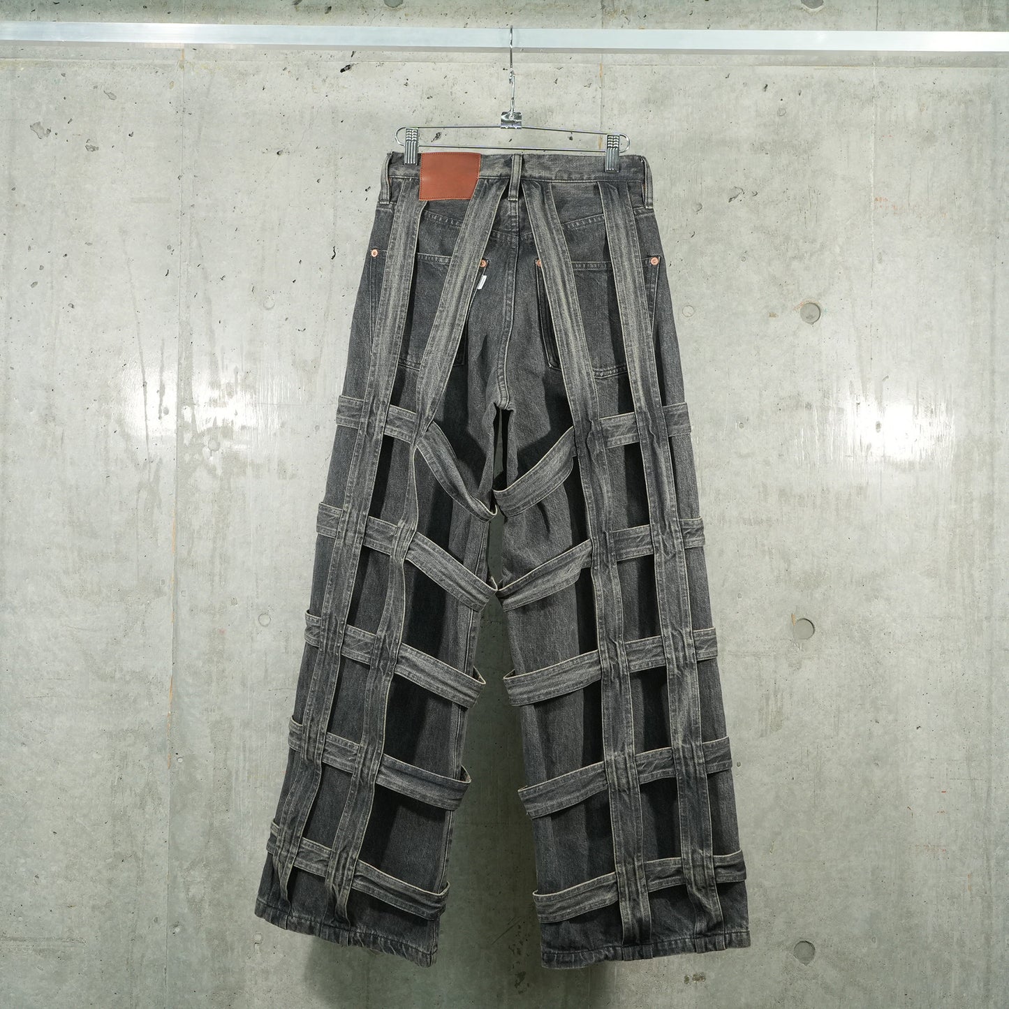 CAGED DENIM PANTS / BLACK