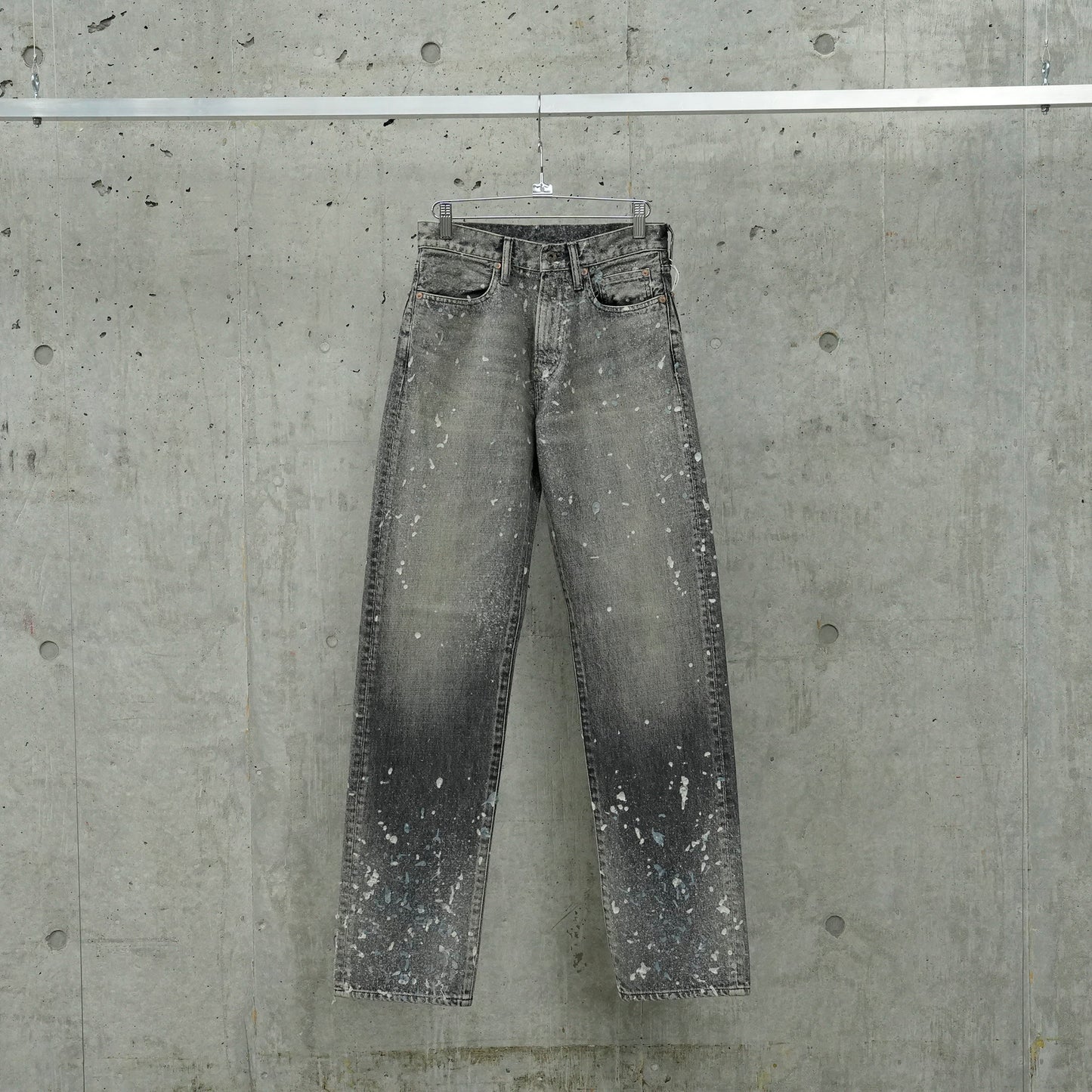 MOLDED DENIM TROUSERS STRAIGHT CUT / BLACK