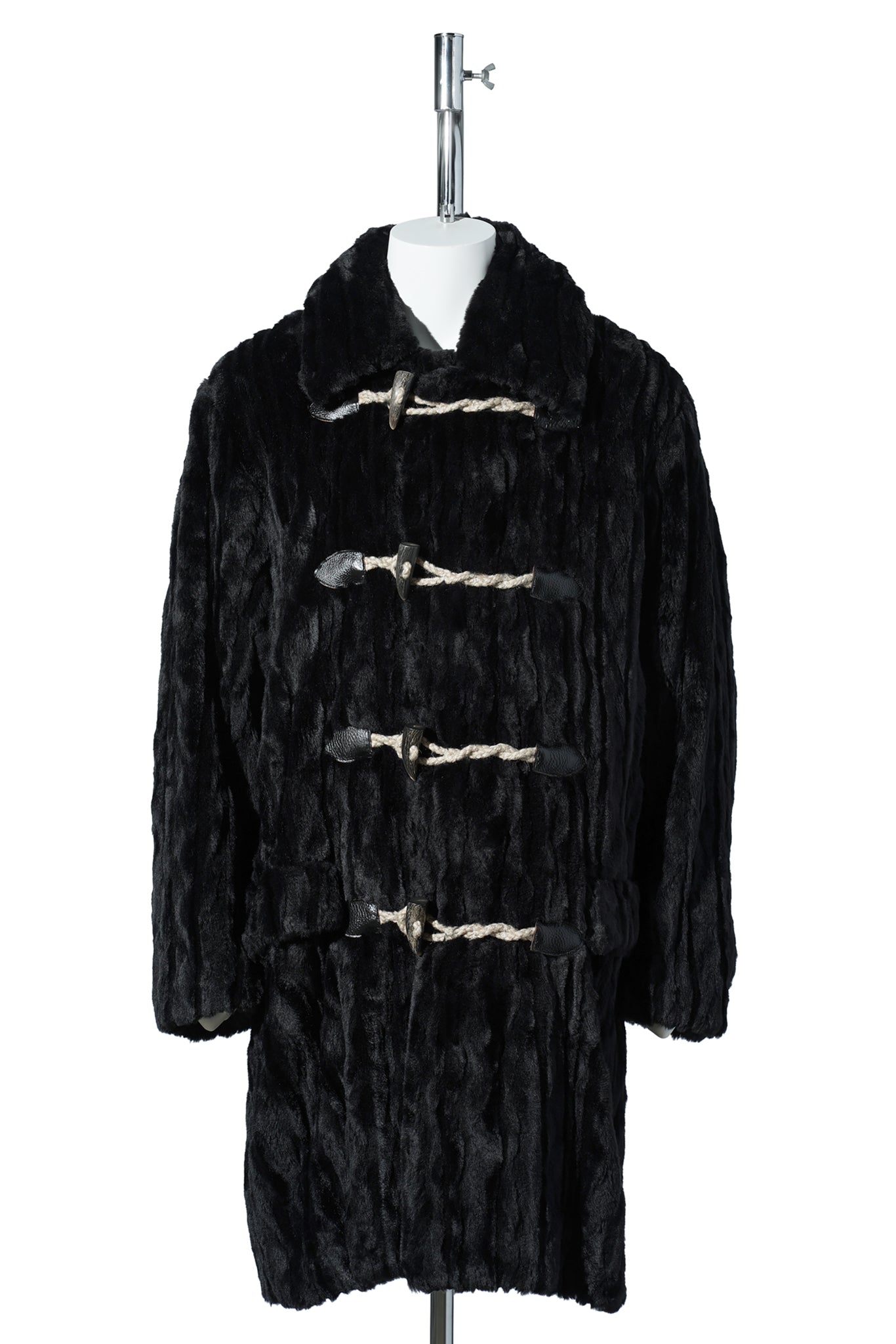 FUR COAT / BLACK
