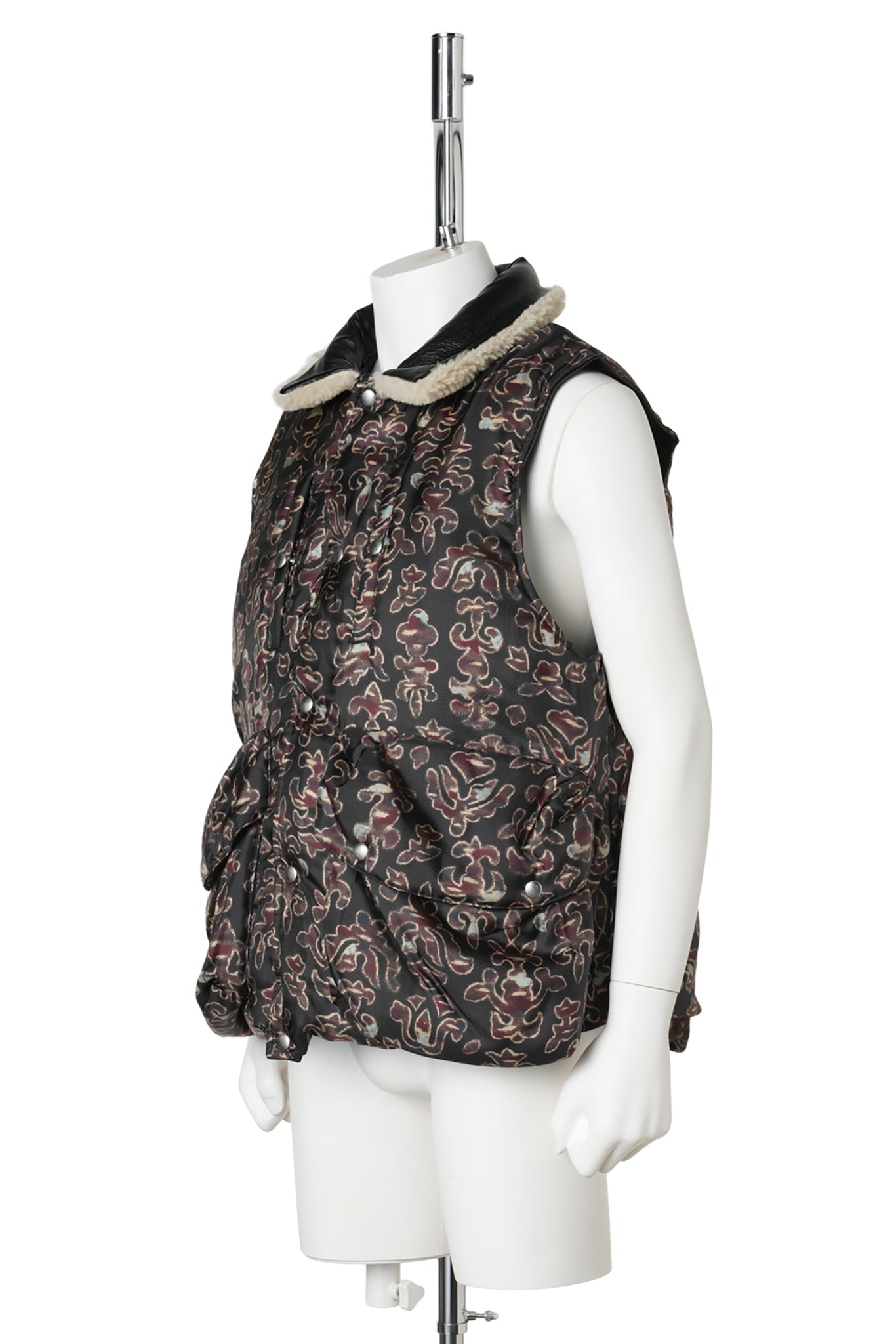 DOWN VEST / BLACK