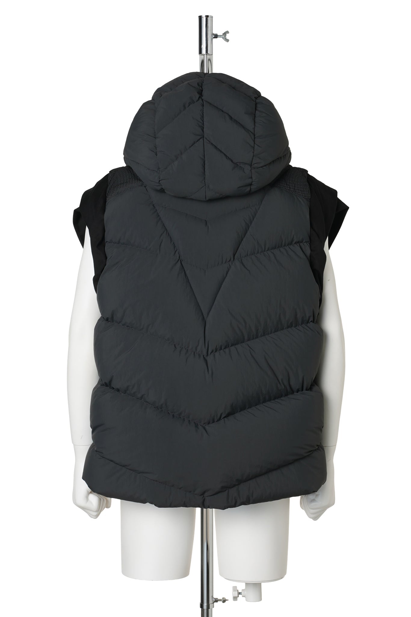 3D PRINTED MODULAR HEAVY DOWN VEST / BLACK&WHITE 3D PRINTED BLACK MESH+DARKGRAY NYLON