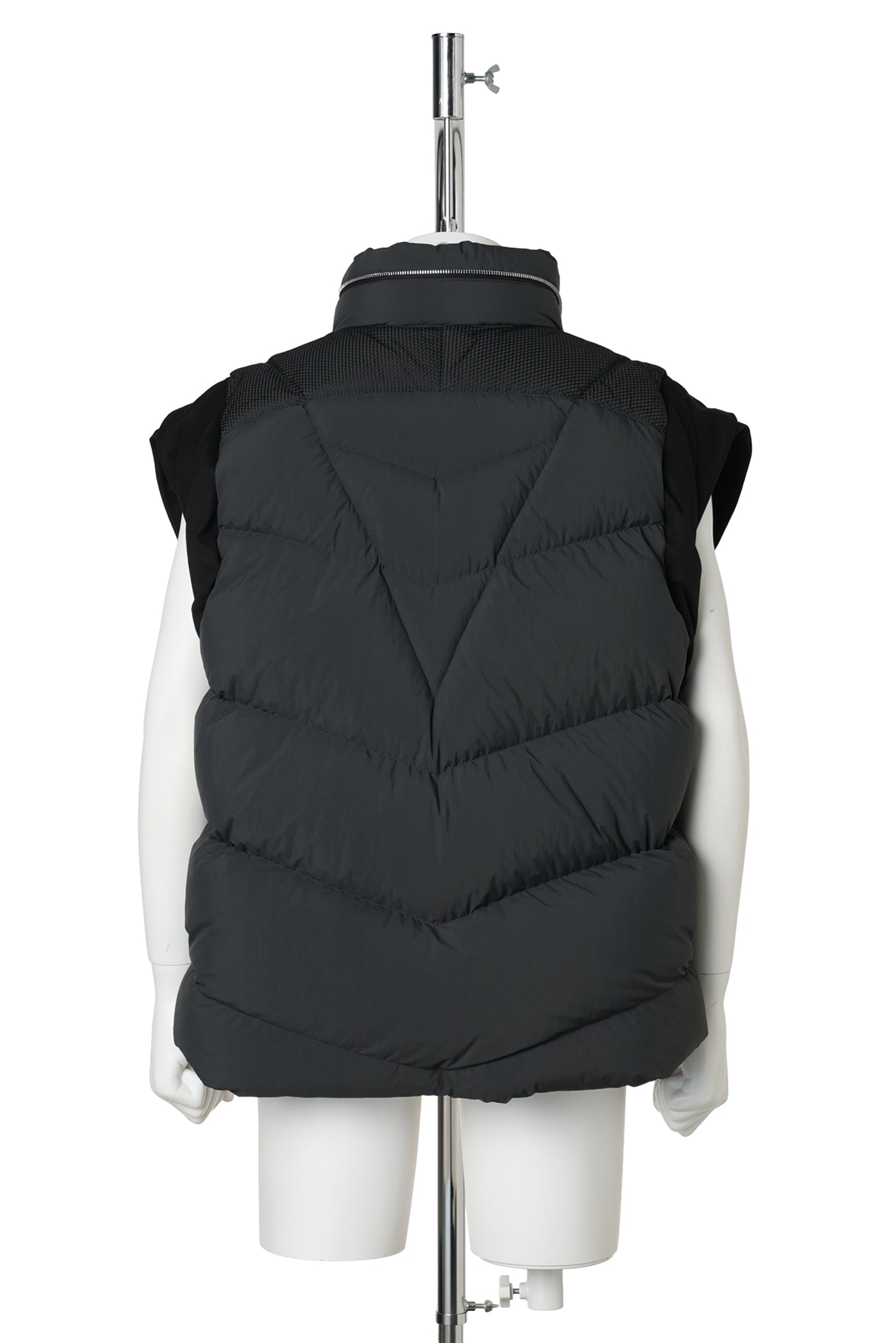3D PRINTED MODULAR HEAVY DOWN VEST / BLACK&WHITE 3D PRINTED BLACK MESH+DARKGRAY NYLON