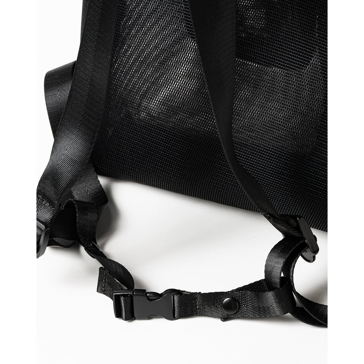 LOGO MESH KNAPSACK / BLACK