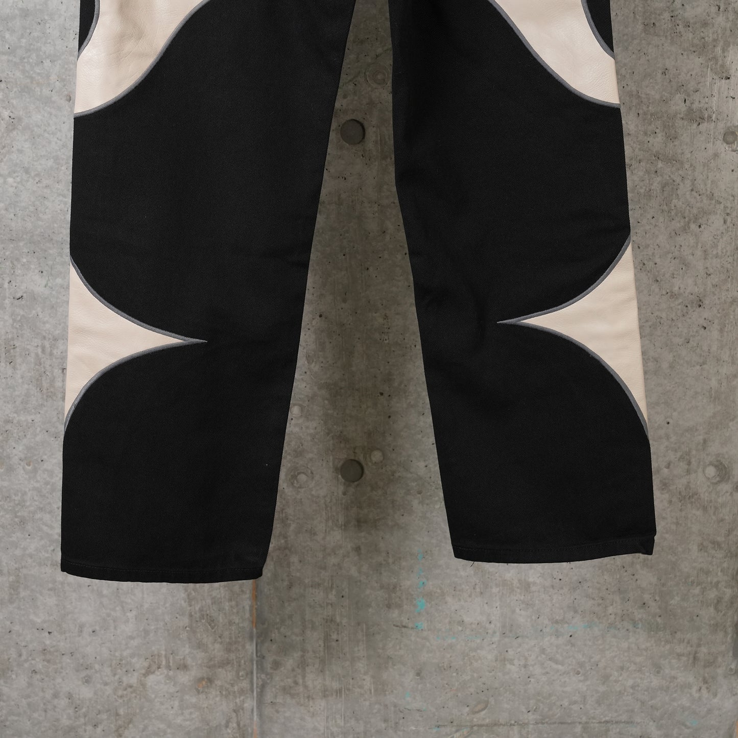 TC LEATHER WASHING DENIM PANTS / BLK/WHT