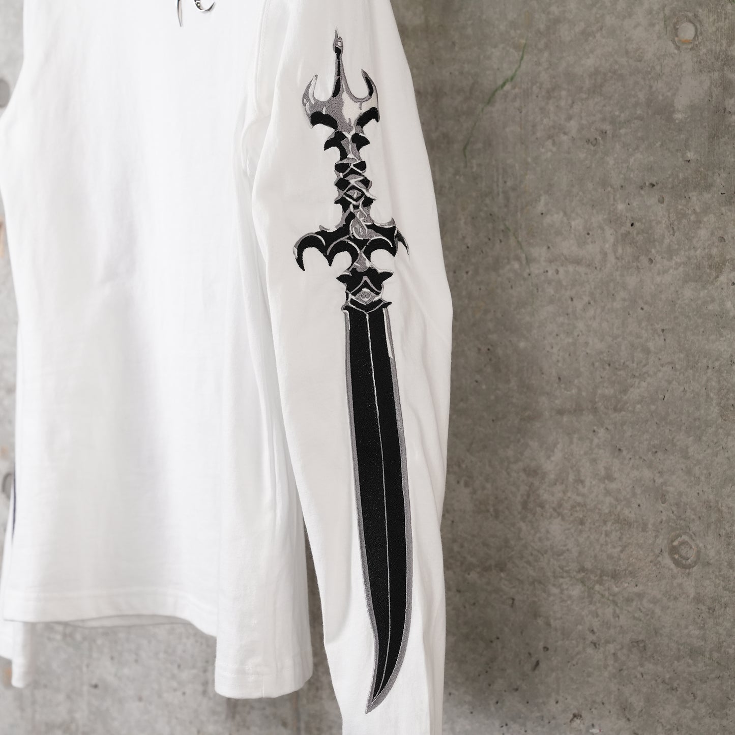 ARAB SWORD SLEEVE / WHITE