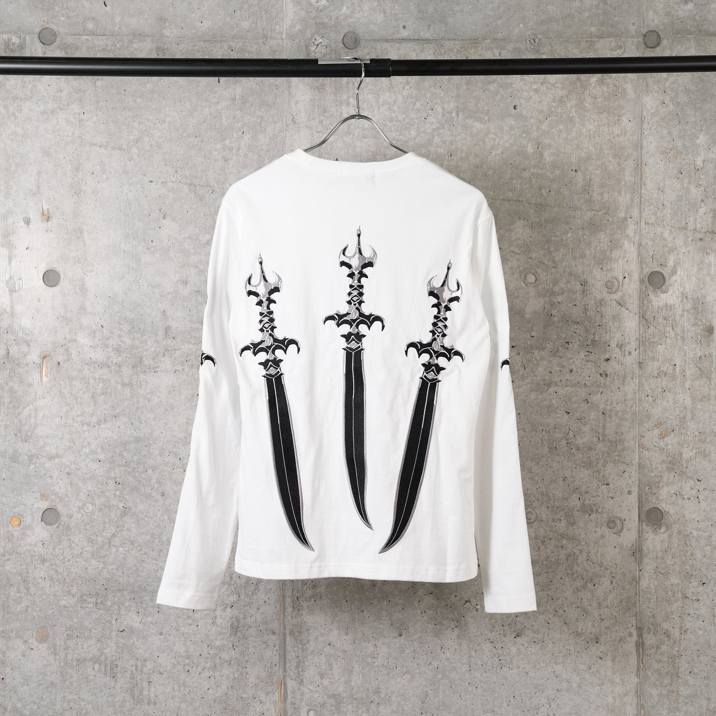 ARAB SWORD SLEEVE / WHITE