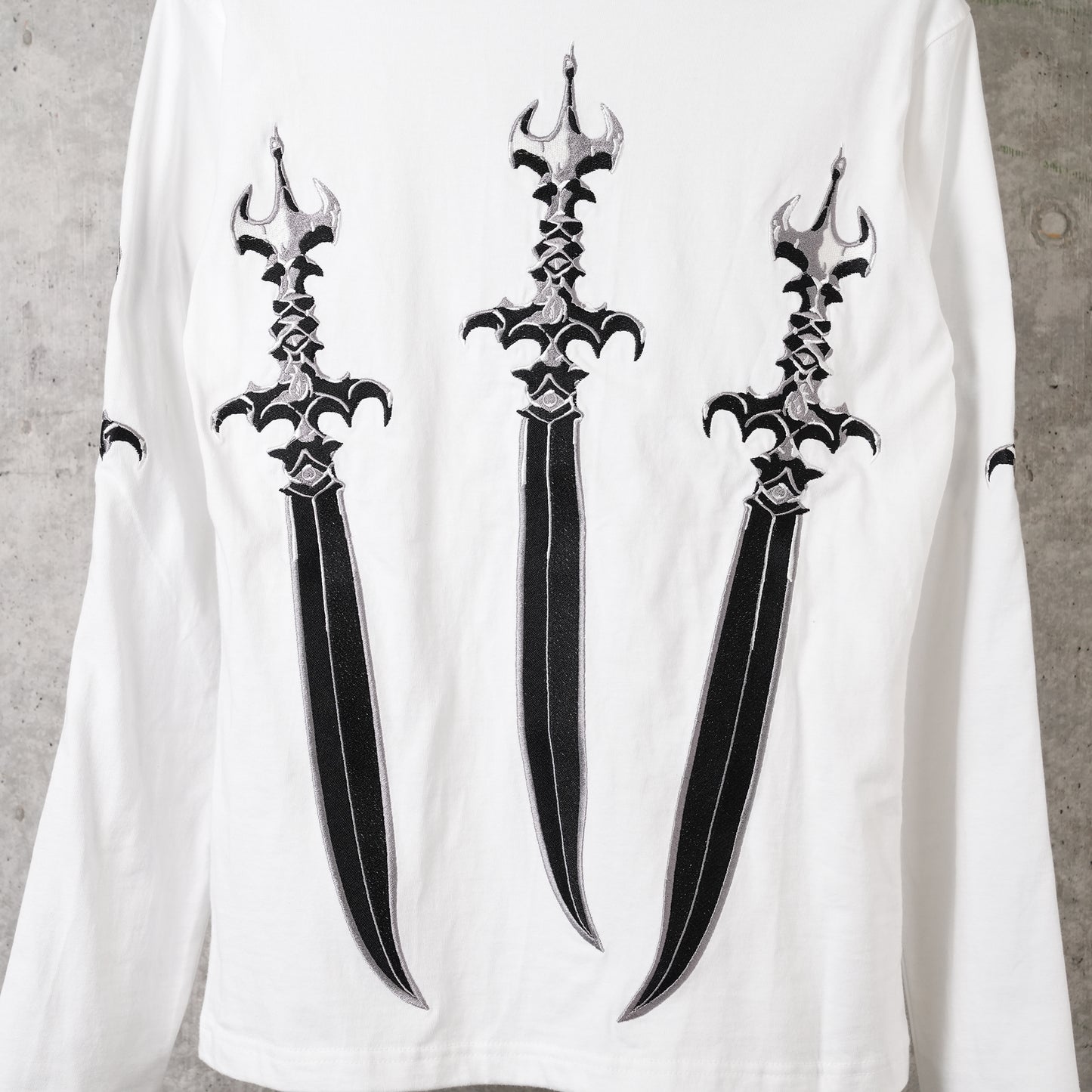 ARAB SWORD SLEEVE / WHITE