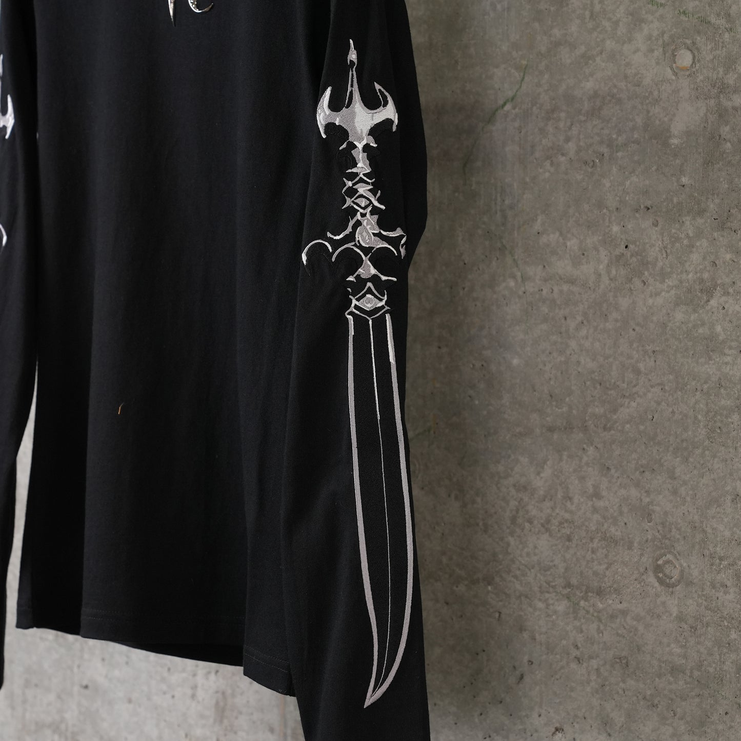 ARAB SWORD SLEEVE / BLACK