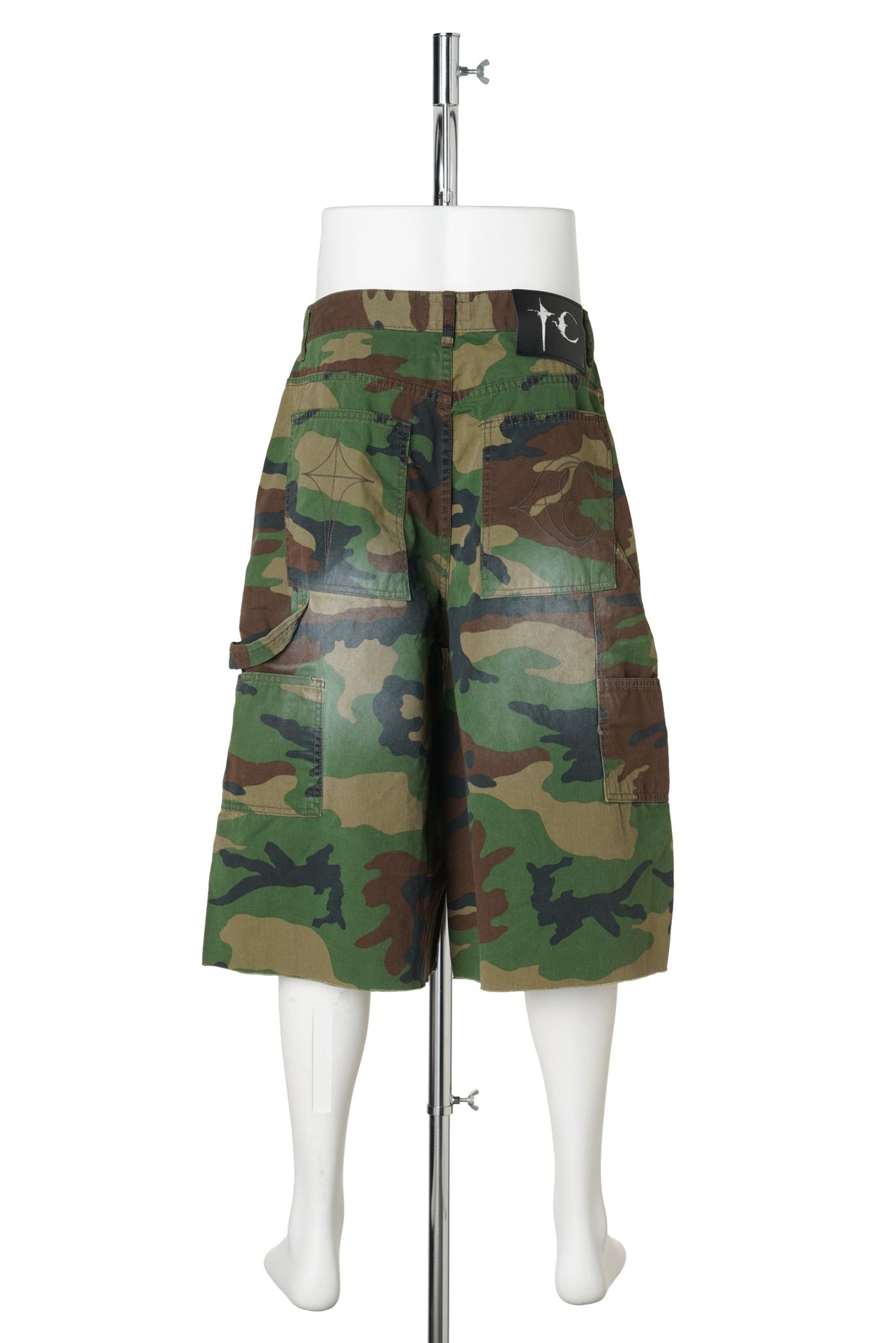 TC TAINTED CAMO SHORTS / CAMO