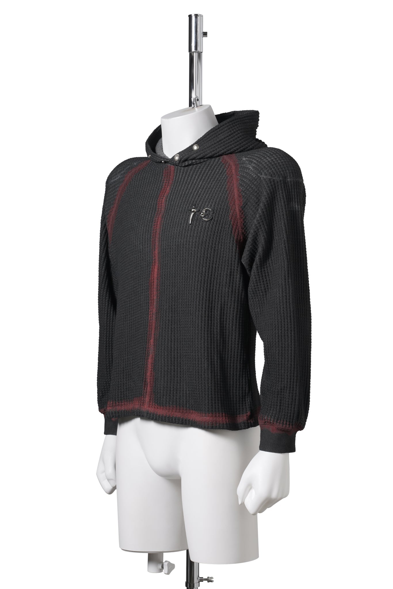 BULK SHOULDER PAINTED LINE WAFFLE HOODIE / BLACK/RED