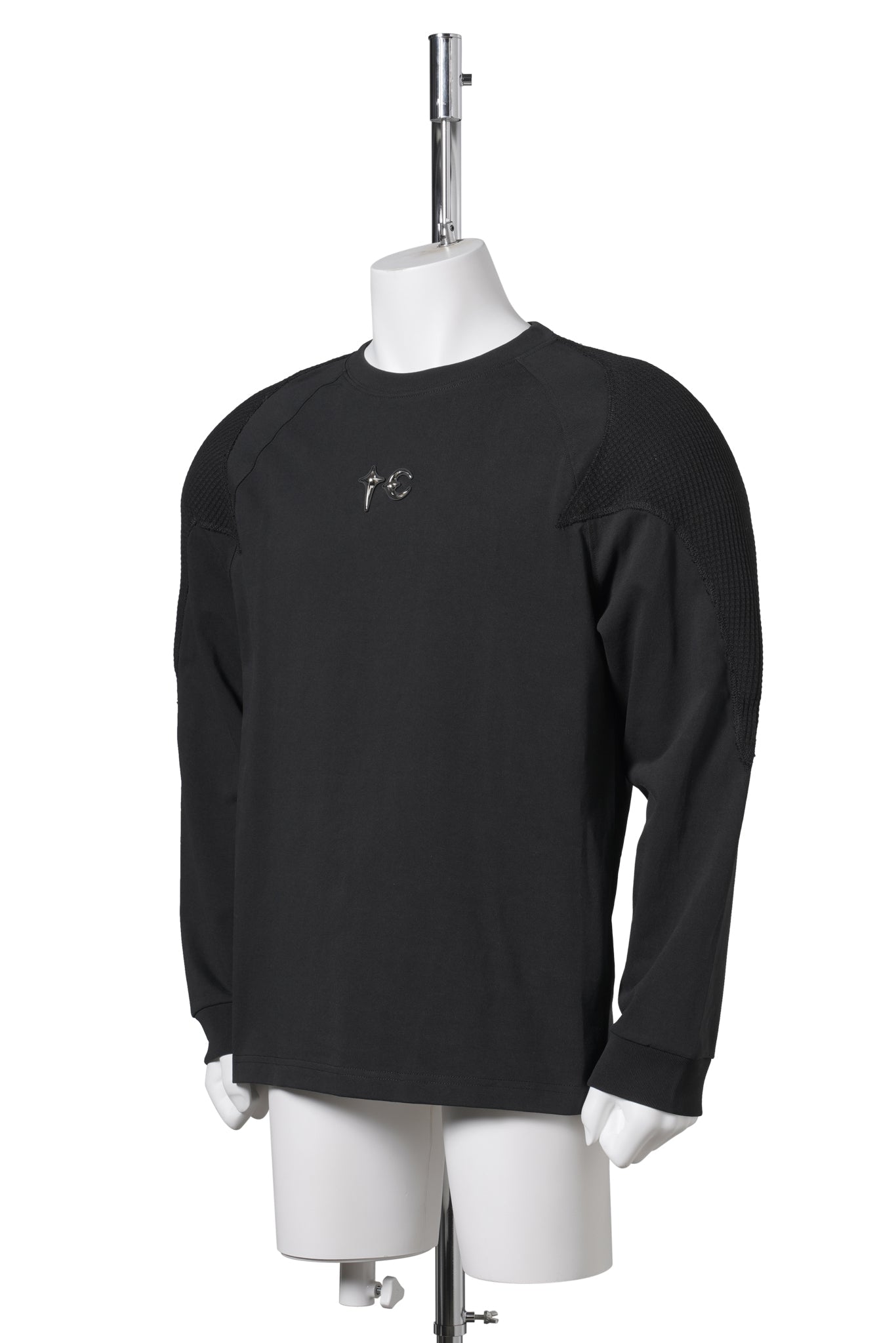 T-PADDED LONG SLEEVE / BLACK