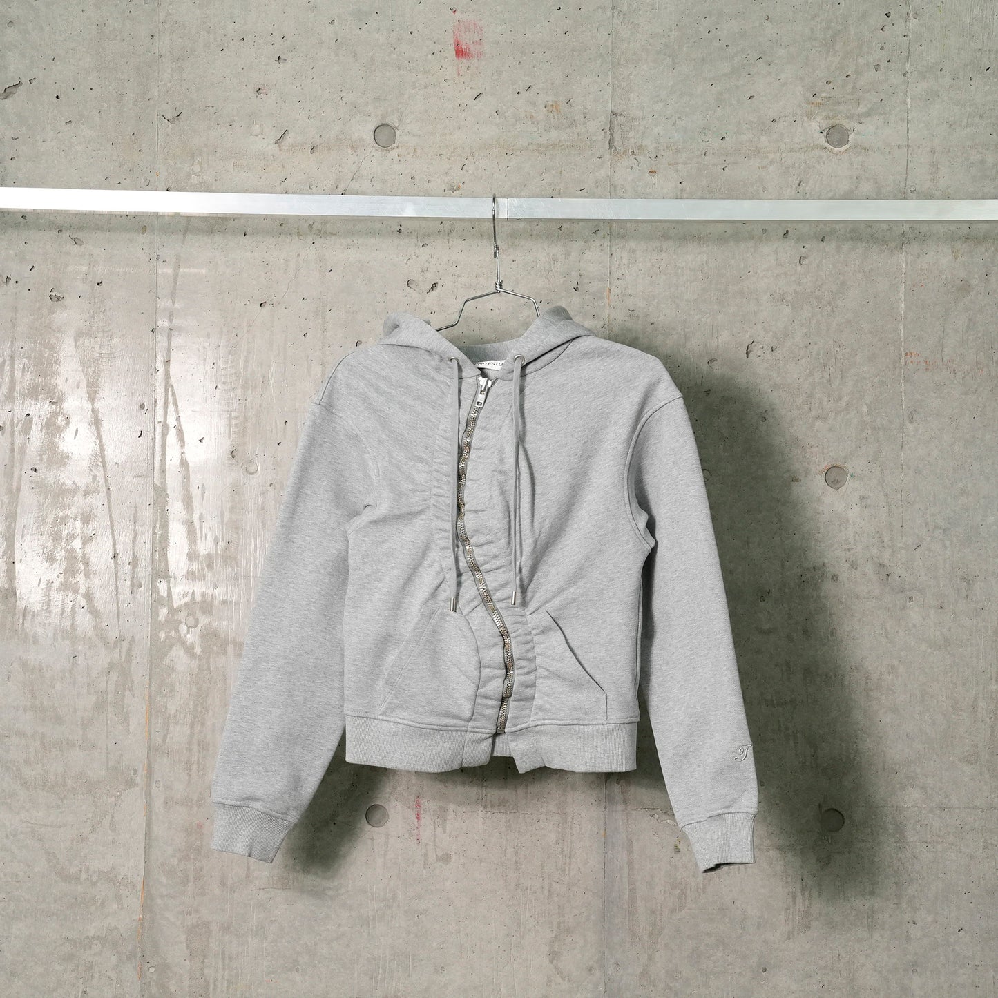 GRAY RUCHED ZIP HOODIE / GRAY