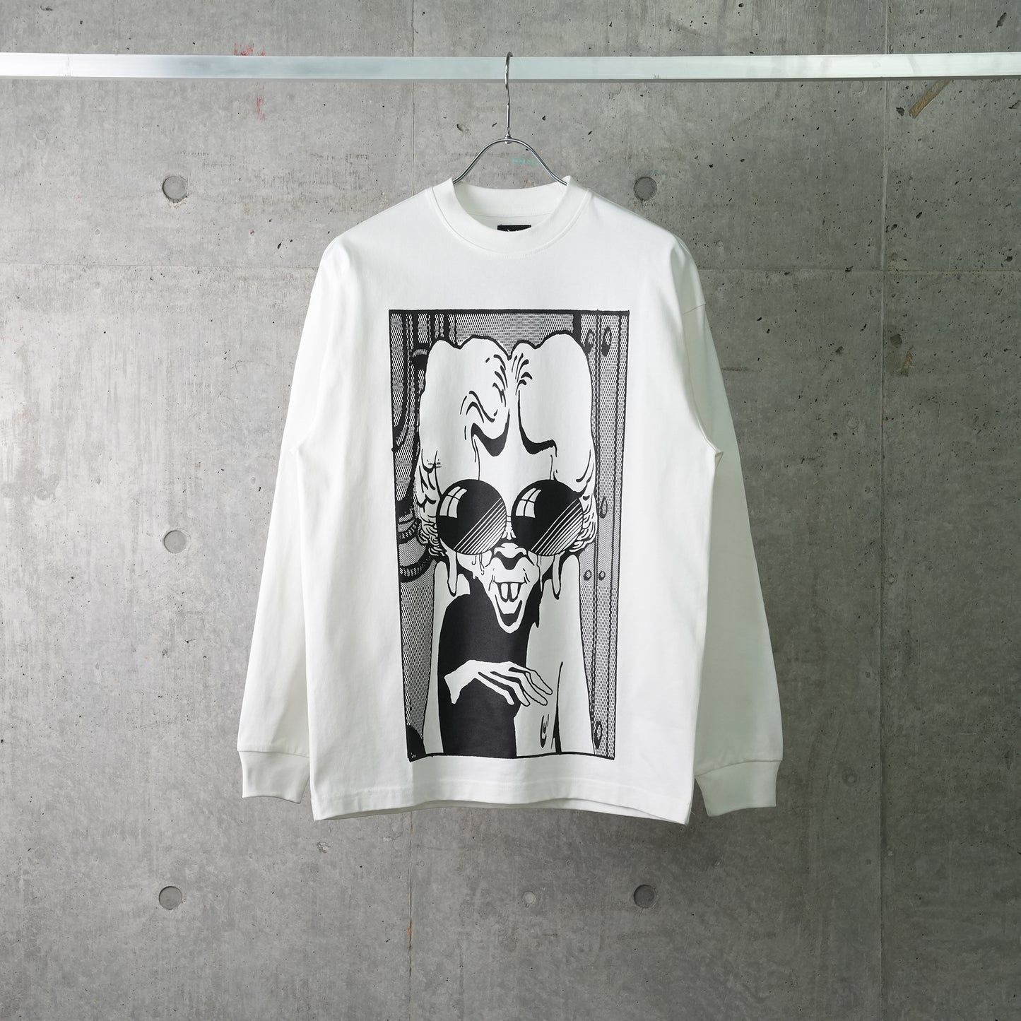 COMICS FLAT SHADES LONGSLEEVE / WHITE