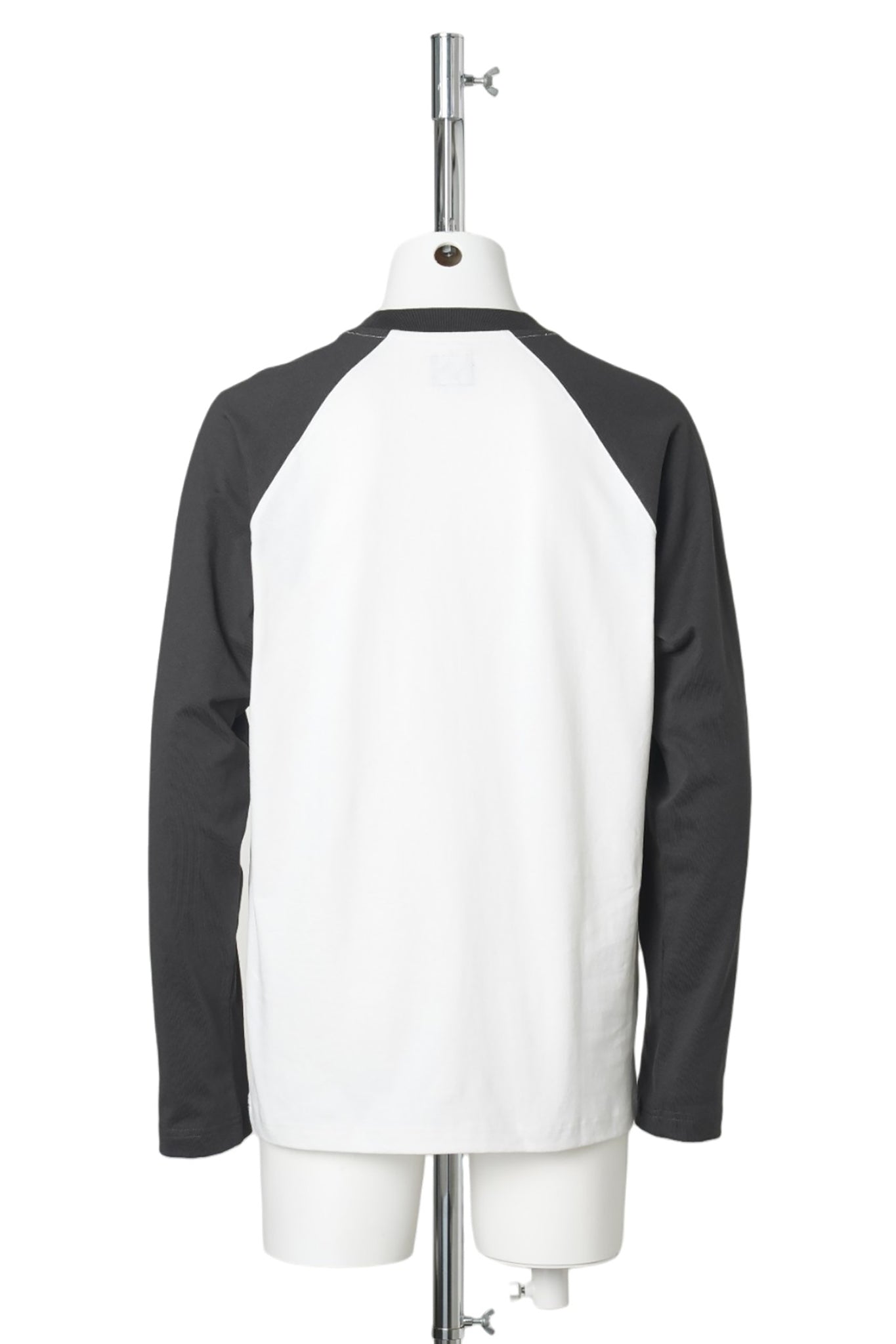 TTT SIBERIAN GIRL RAGLAN / BLACK/WHITE