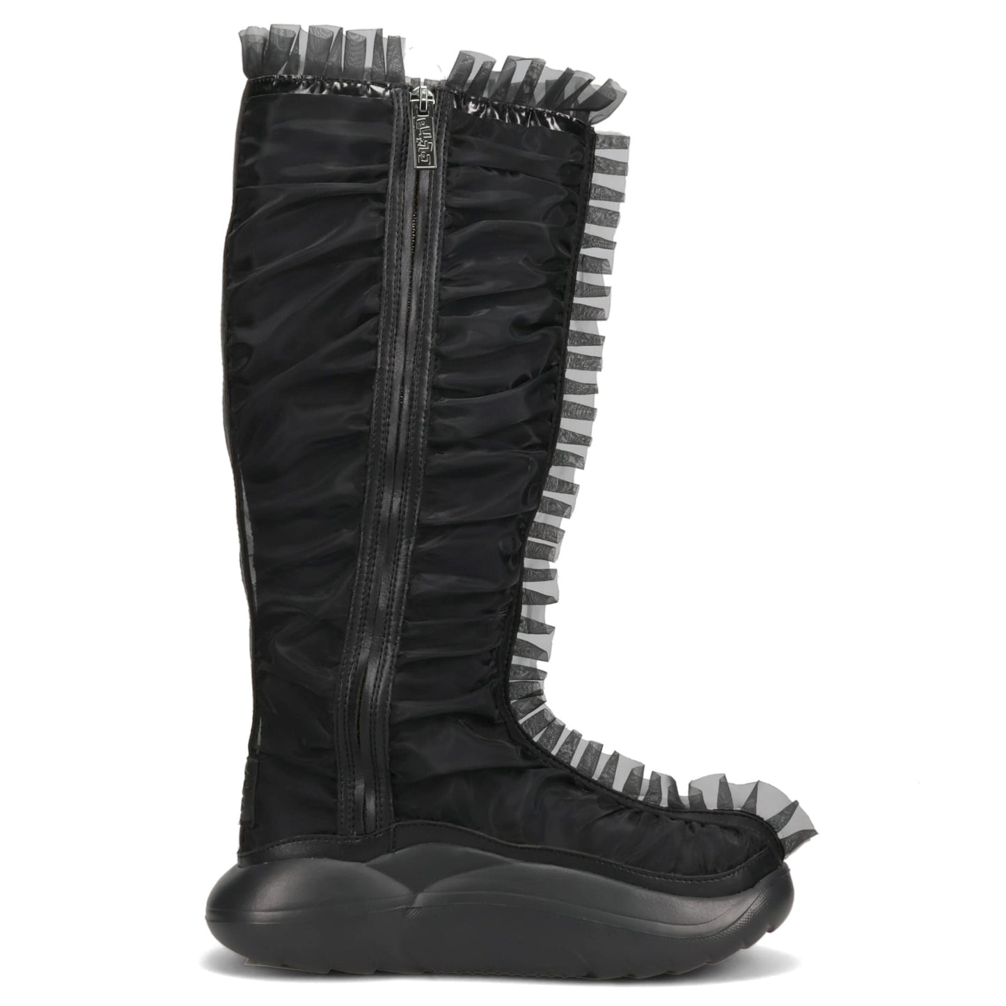 W UGG CS RUFFLE BOOT TALL / BLACK