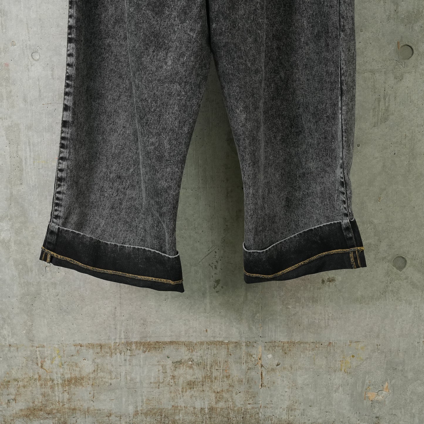 WOMEN BABY JEANS WOVEN / WASHED BLACK