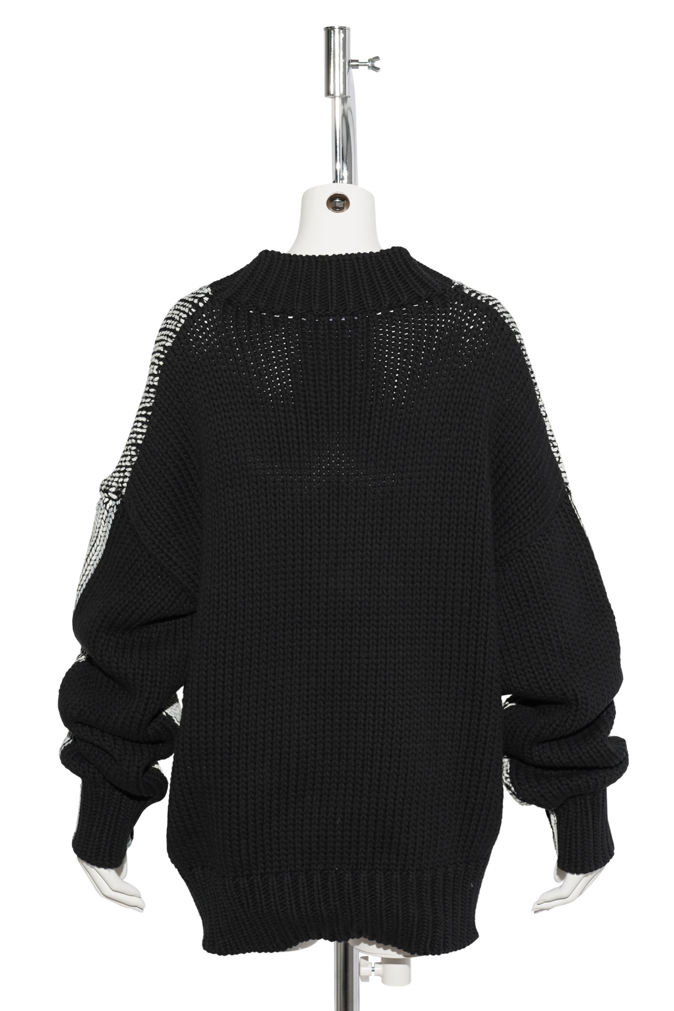 WOMEN OVERSIZED SWEATER KNIT / BLACK WHITE