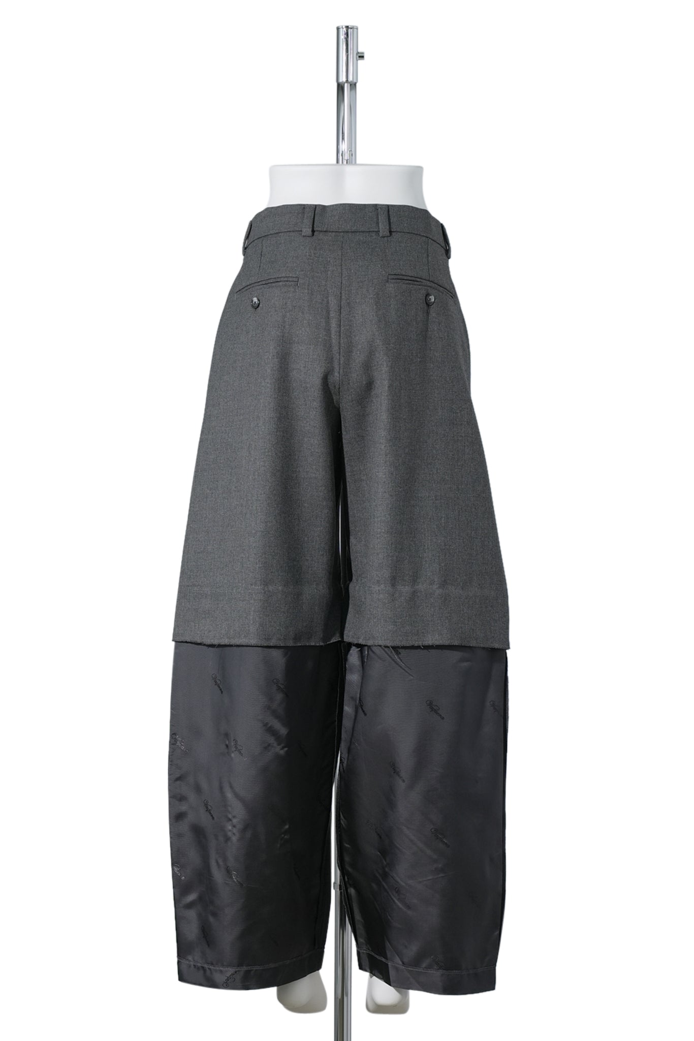 WOMEN CHOPPED TROUSERS WOVEN / DARK GREY
