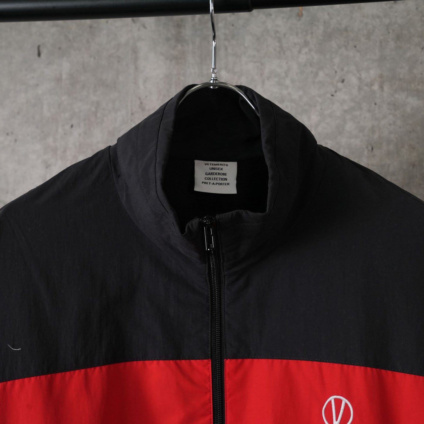 TRACKSUIT JACKET / BLACK