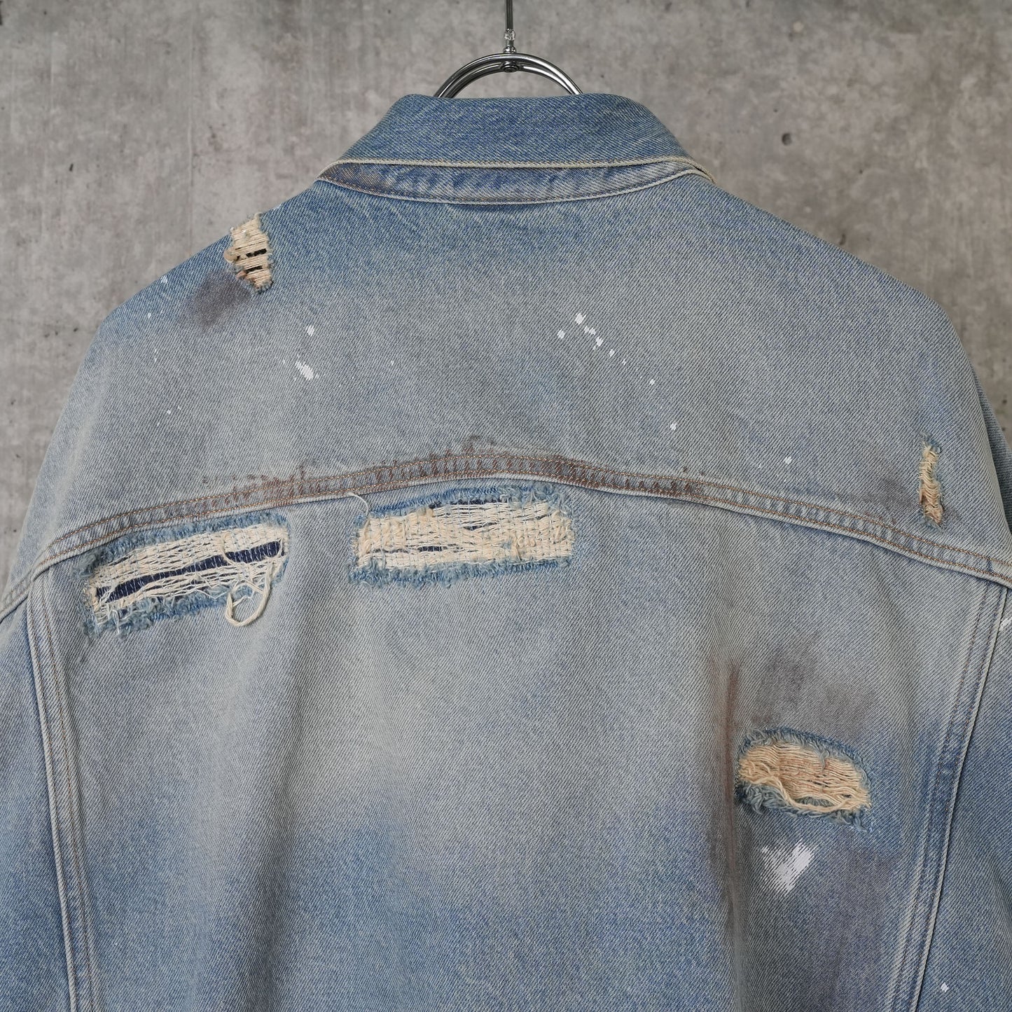 TRASHED DENIM JACKET / DISTRESSED