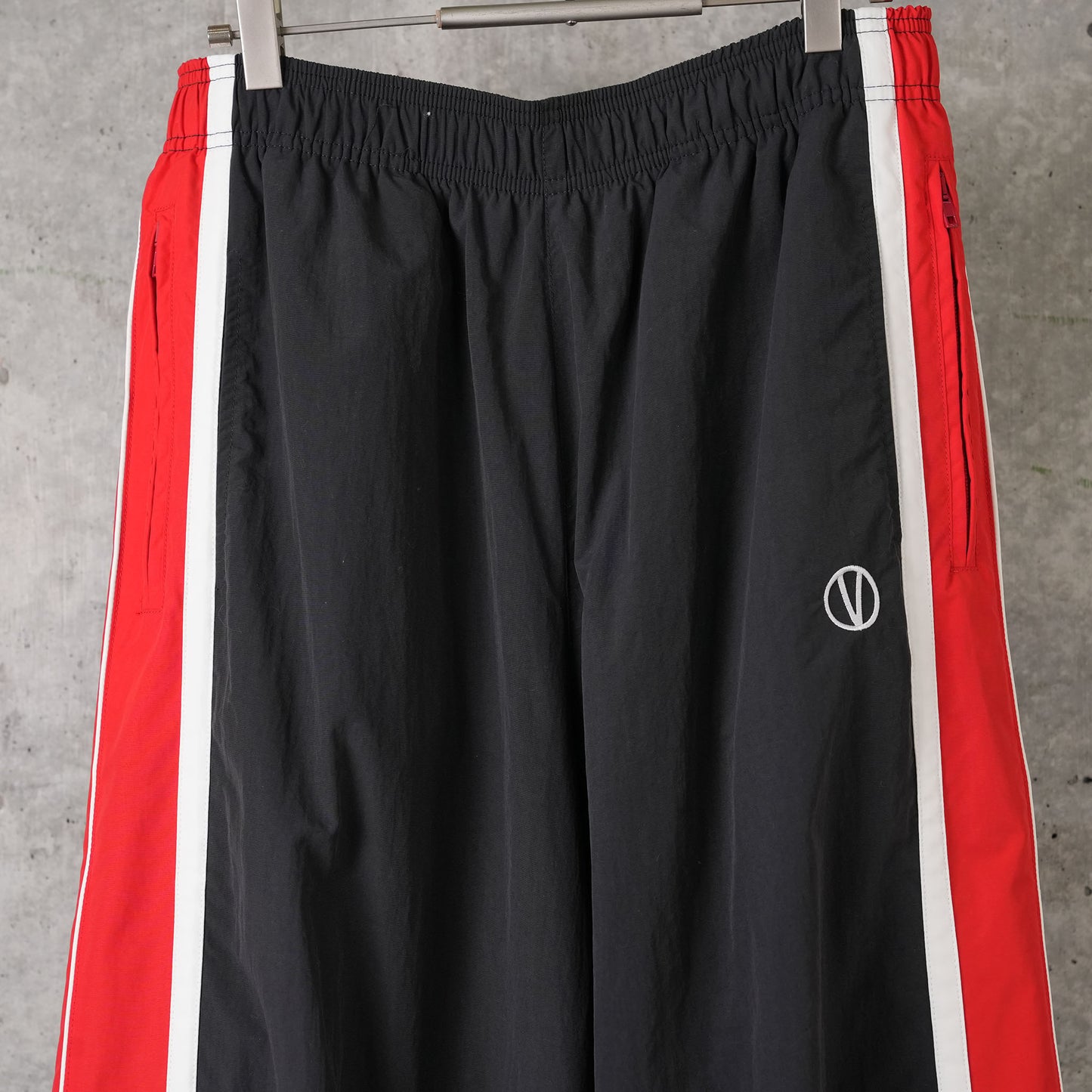 TRACKSUIT PANTS / BLACK