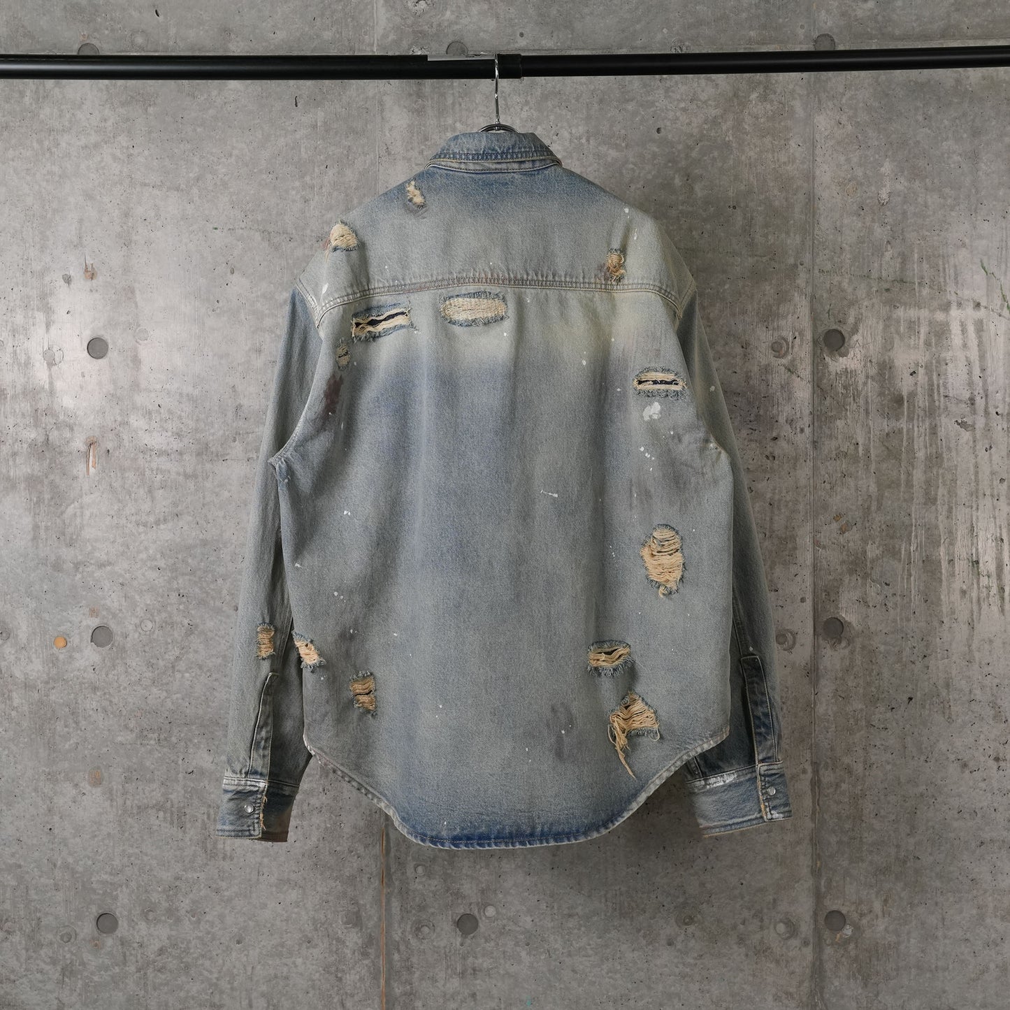 TRASHED DENIM SHIRT / DISTRESSED