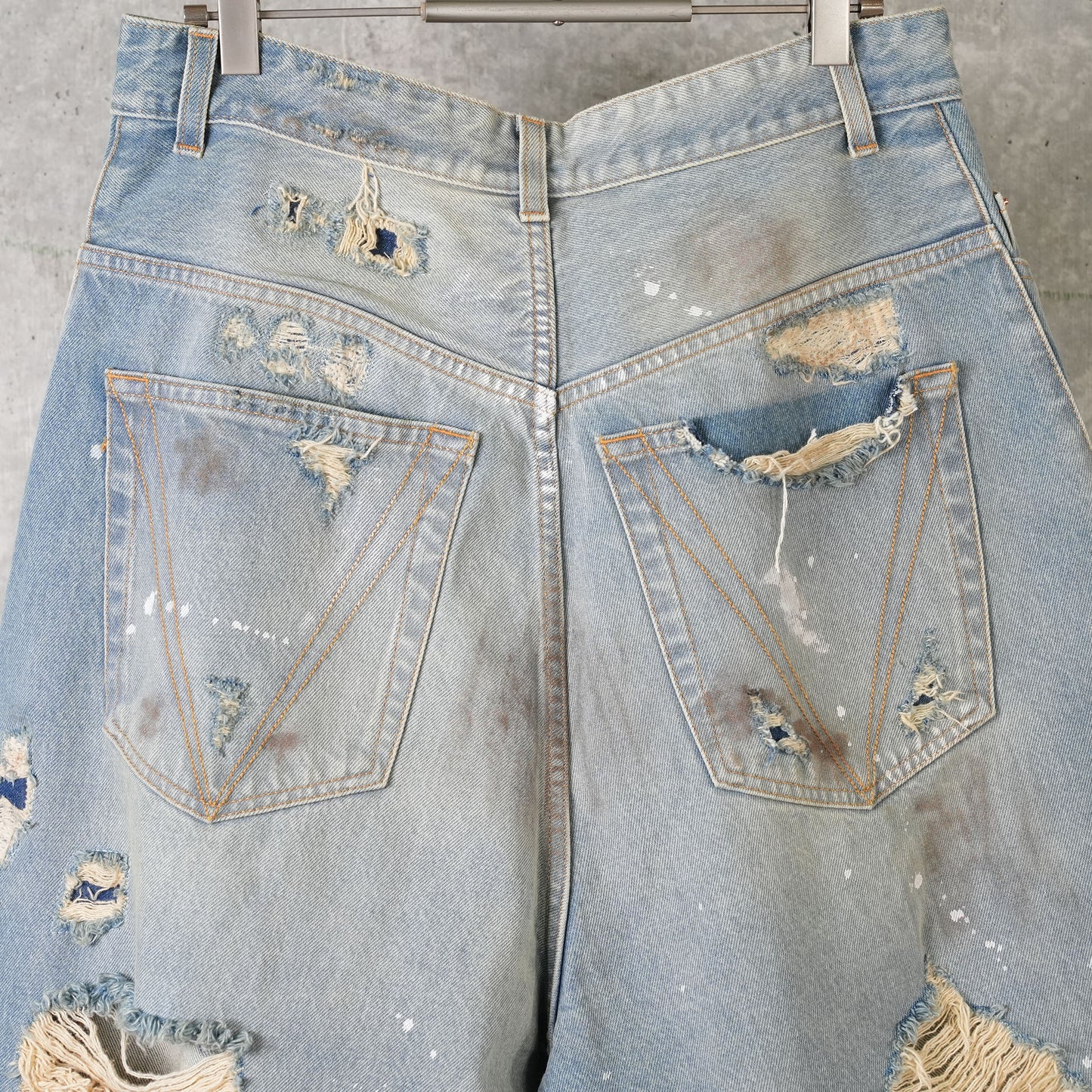 TRASHED BIG SHAPE DENIM SHORTS / DISTRESSED