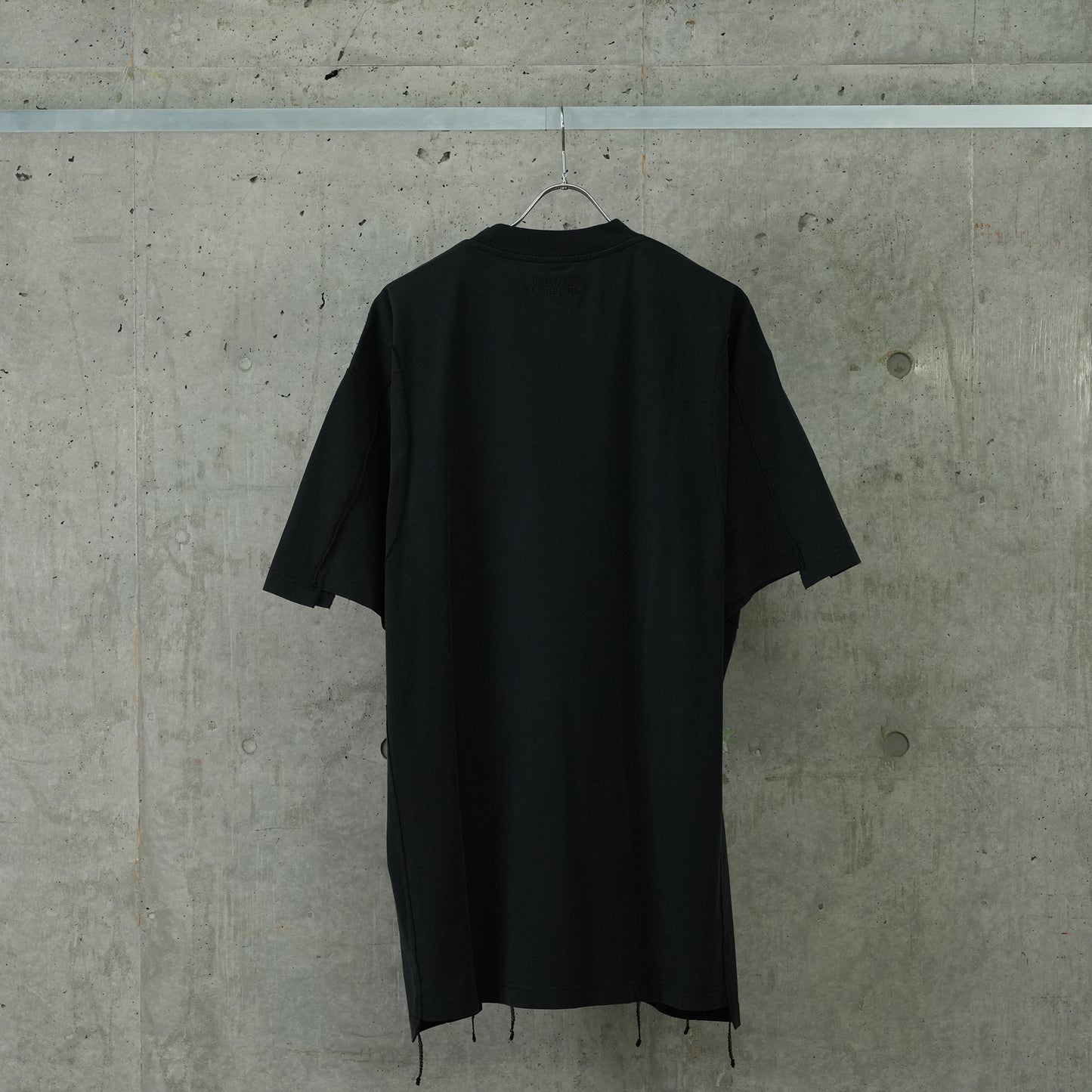 BLACKOUT CUT-UP T-SHIRT / BLACKOUT