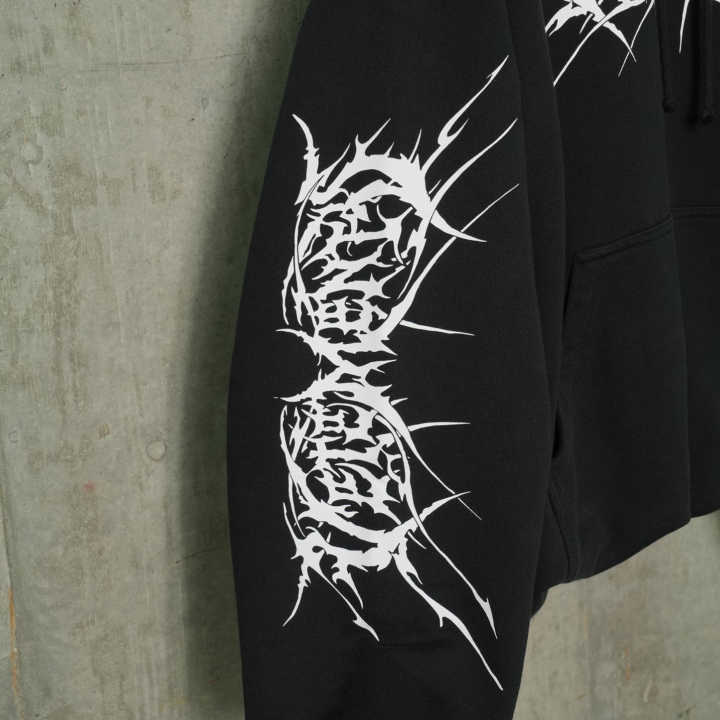 DEATH METAL CROPPED BOXY HOODIE / BLACK/WHITE