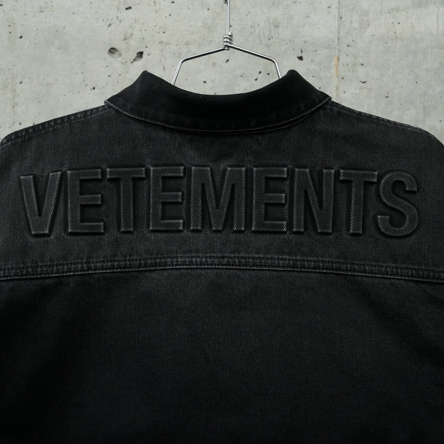 3D LOGO HOODED DENIM JACKET / BLACK