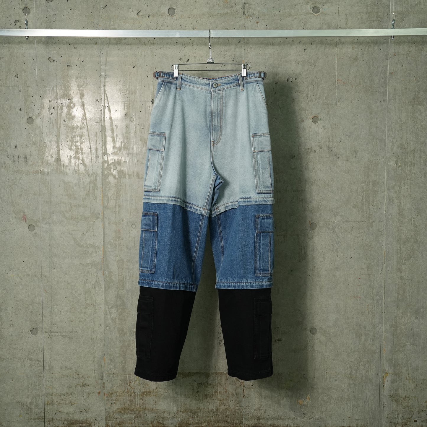 DECONSTRUCTED TRIPLE CARGO PANTS / LIGHT BLUE/MID BLUE/BLACK