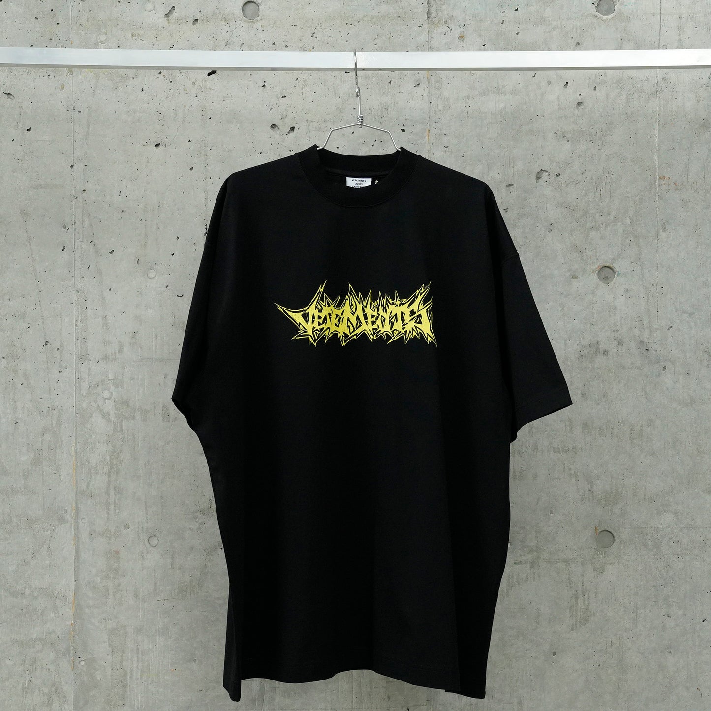 LIVING LEGEND OVERSIZED T-SHIRT / BLACK