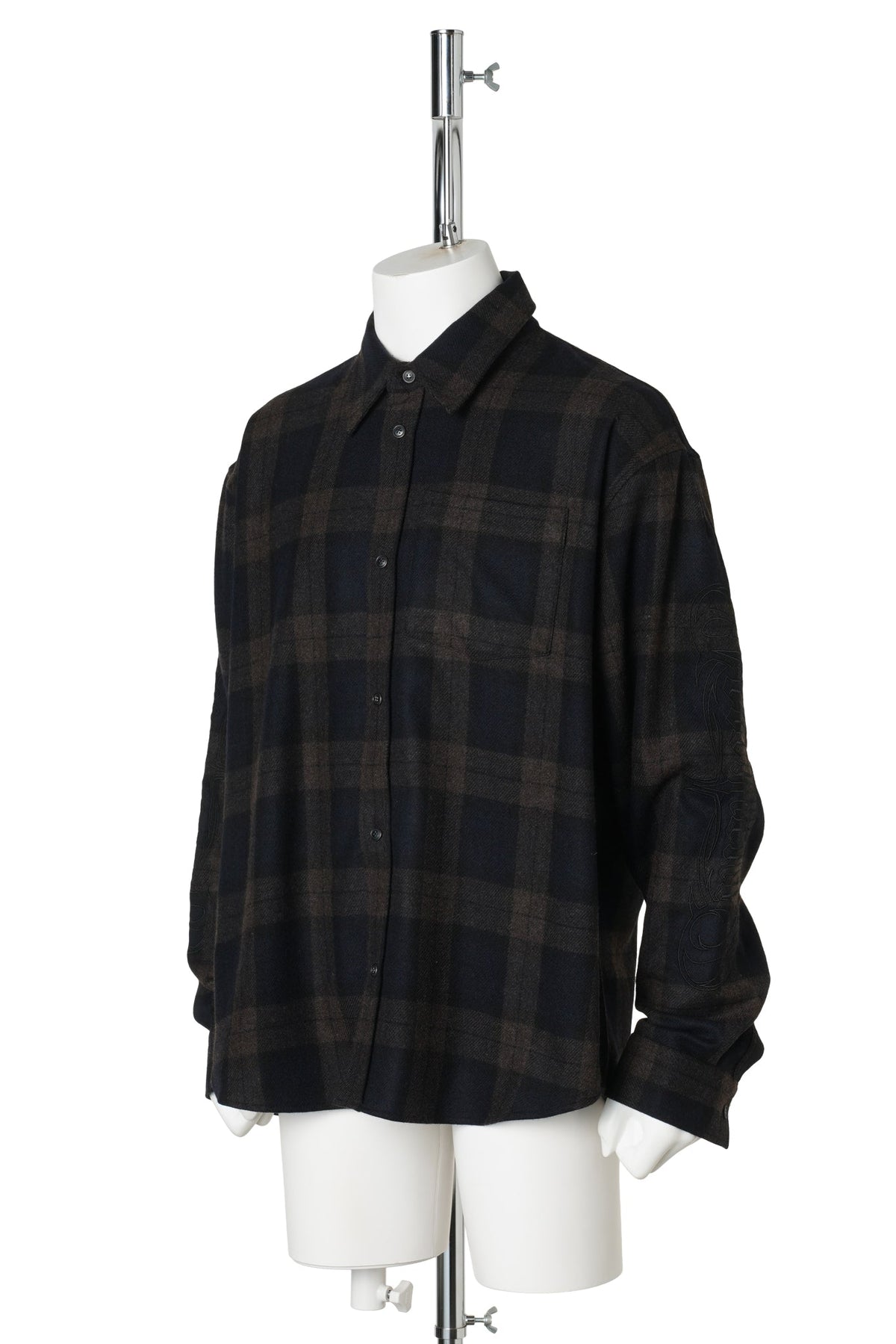 EMBROIDERED METAL LOGO FLANNEL SHIRT / BLACK CHECK