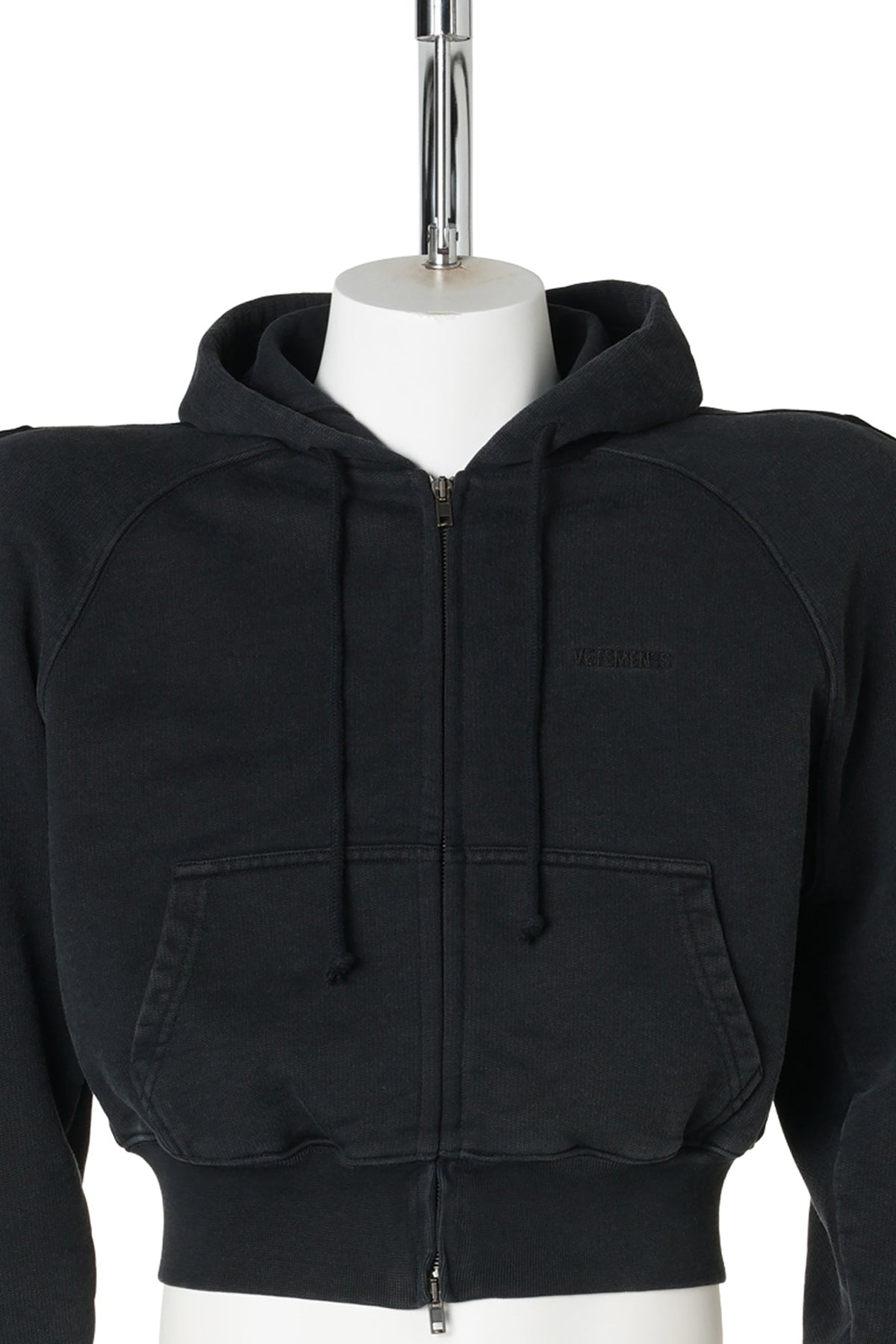 ROUND SHOULDER ZIP-UP HOODIE / BLACK