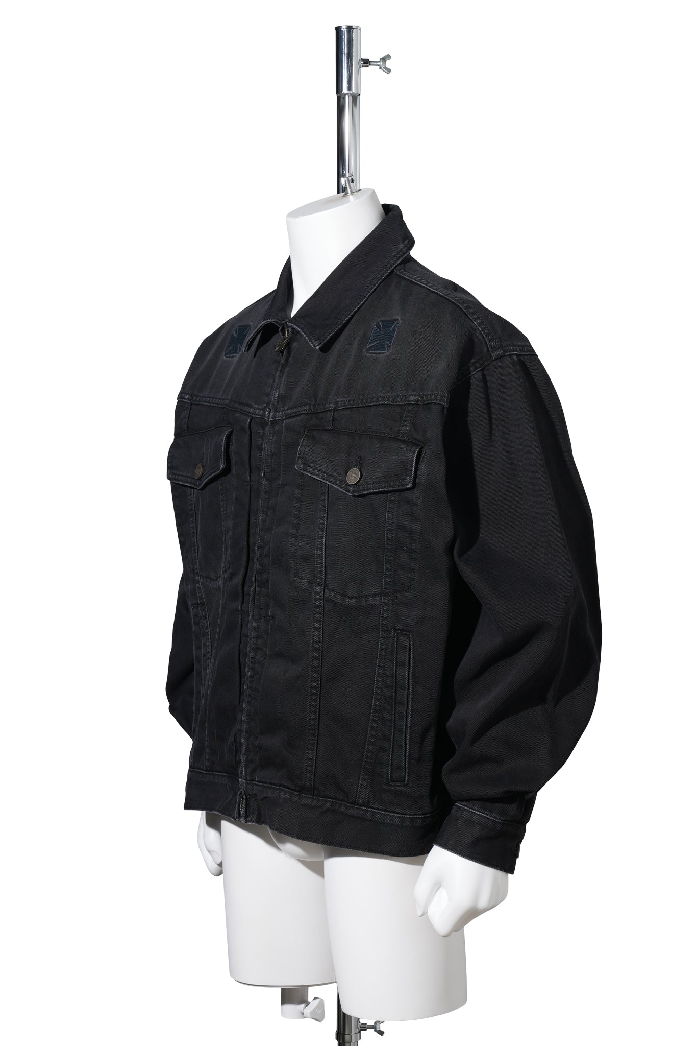 APLIQUE BIKER CROSSES ZIP DENIM JACKET / WASHED BLACK