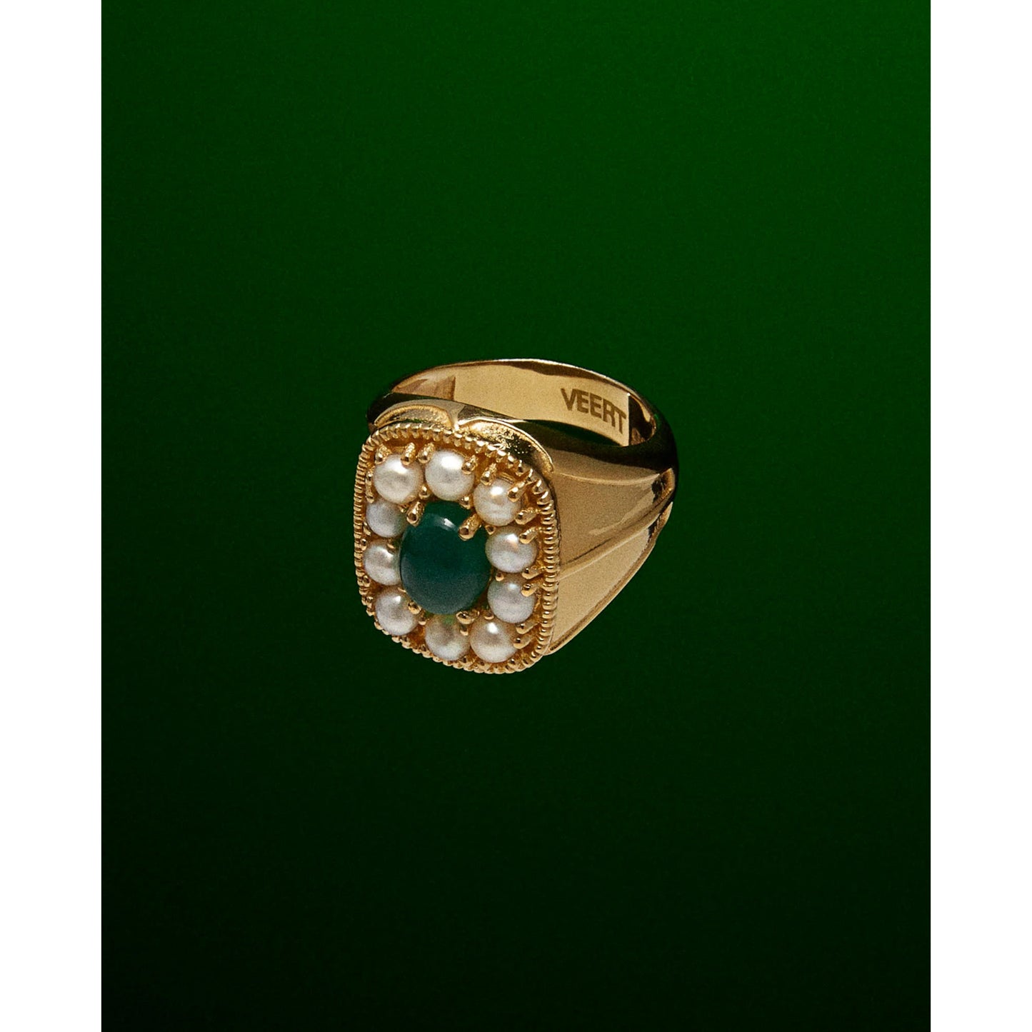 THE ROYAL SIGNET RING / YELLOW GOLD