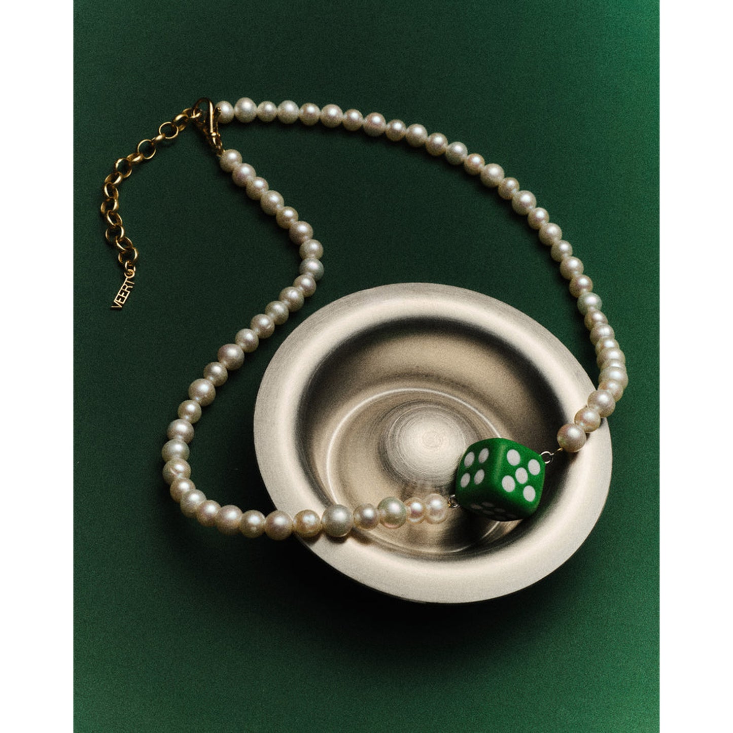 THE PEARL GREEN DICE NECKLACE / YELLOW GOLD
