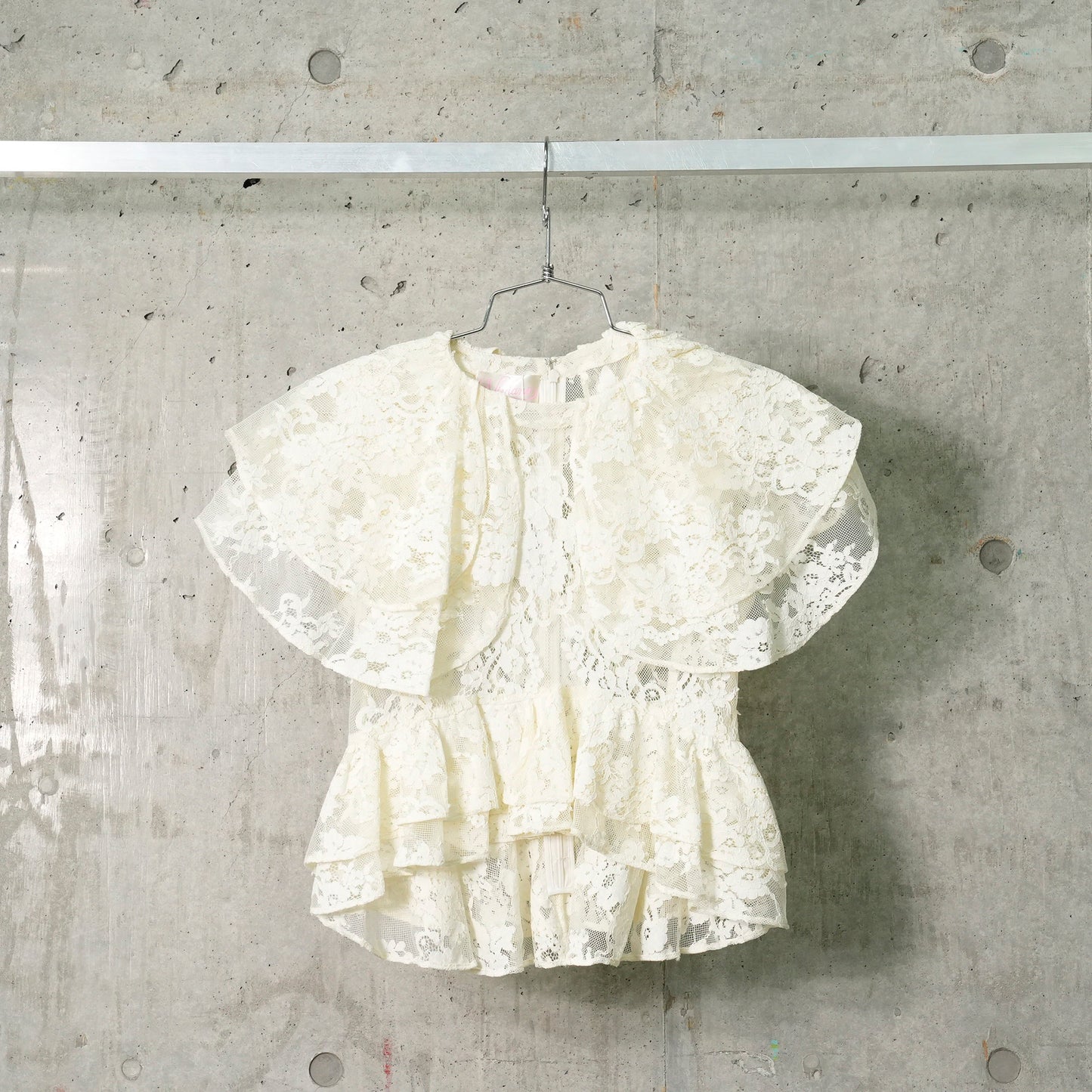 DOUBLE COLLAR LACE TOP / OFF WHITE