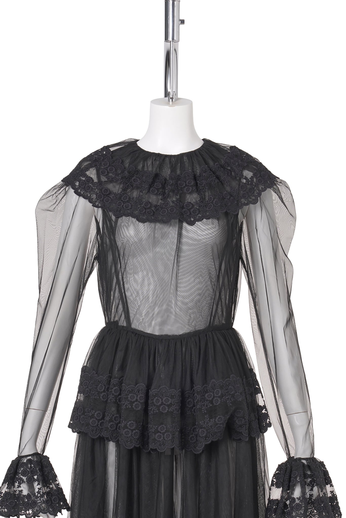 DENTELLE TAPE TULLE DRESS / BLACK