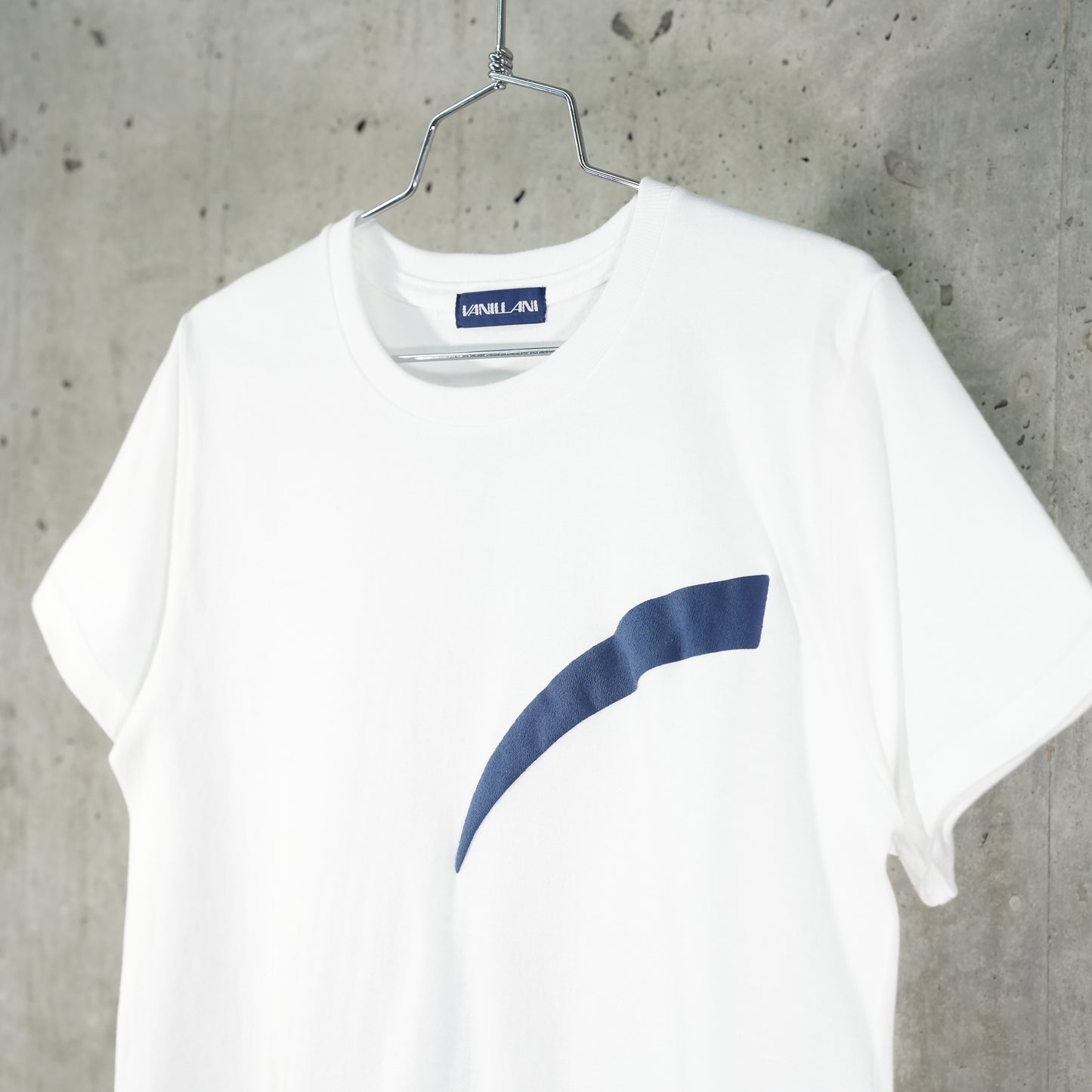 TEE 2 / WHITE