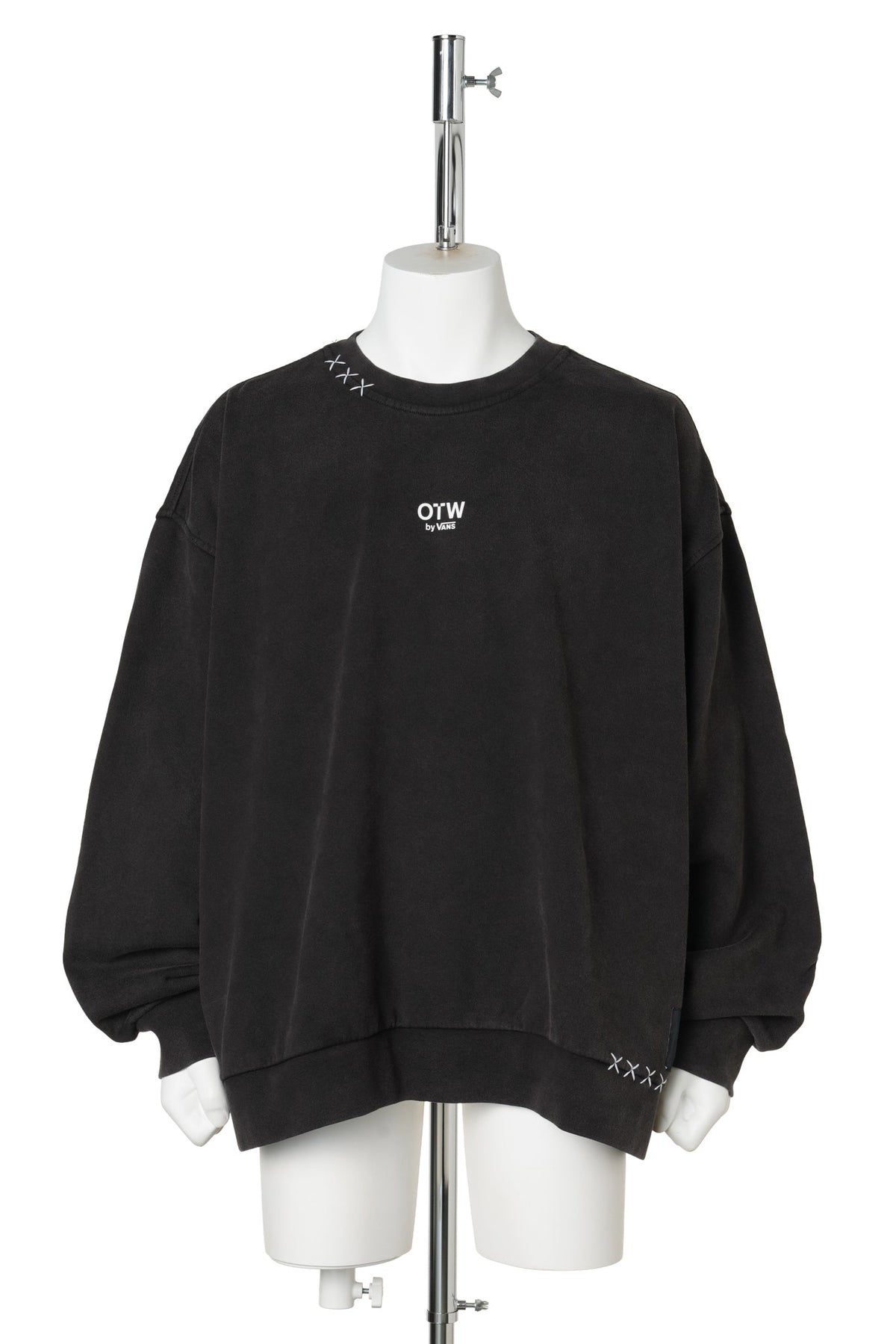 OTW X CHITO SWEATSHIRT / BLACK