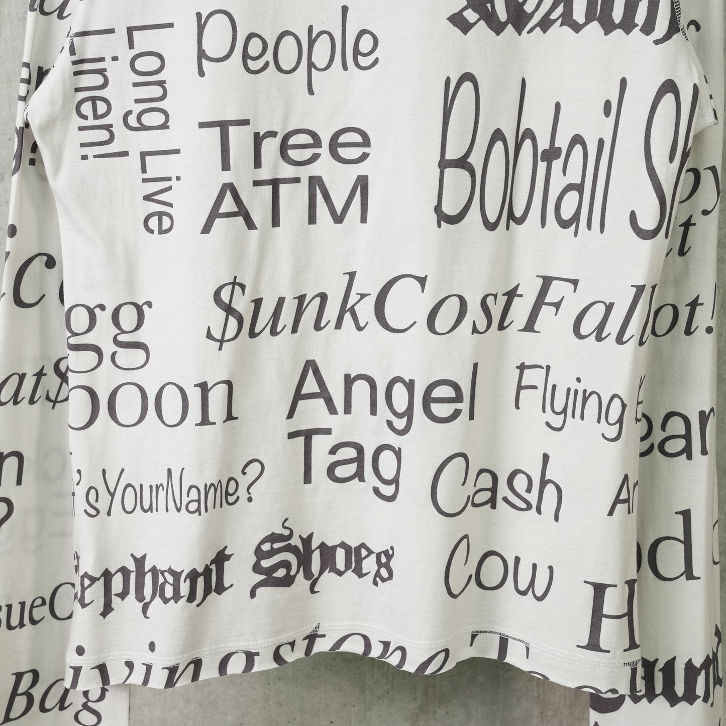 TEXT TEE / KRAFTPAPER