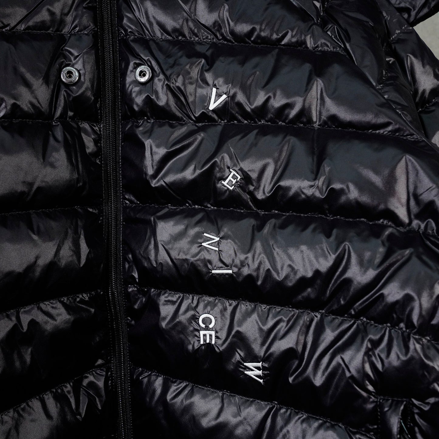 WINGS DOWN JACKET / CENTURYBLACK