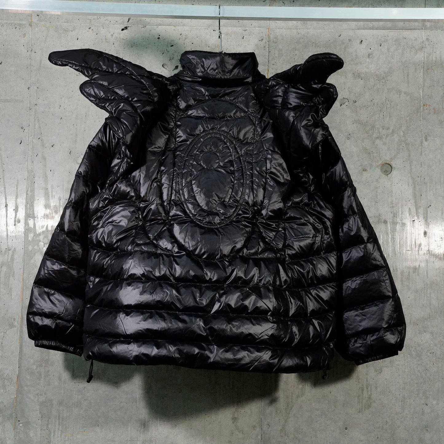 WINGS DOWN JACKET / CENTURYBLACK